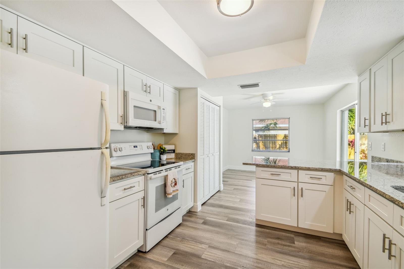 Image 23 of 55 For 3165 Woodmont Drive