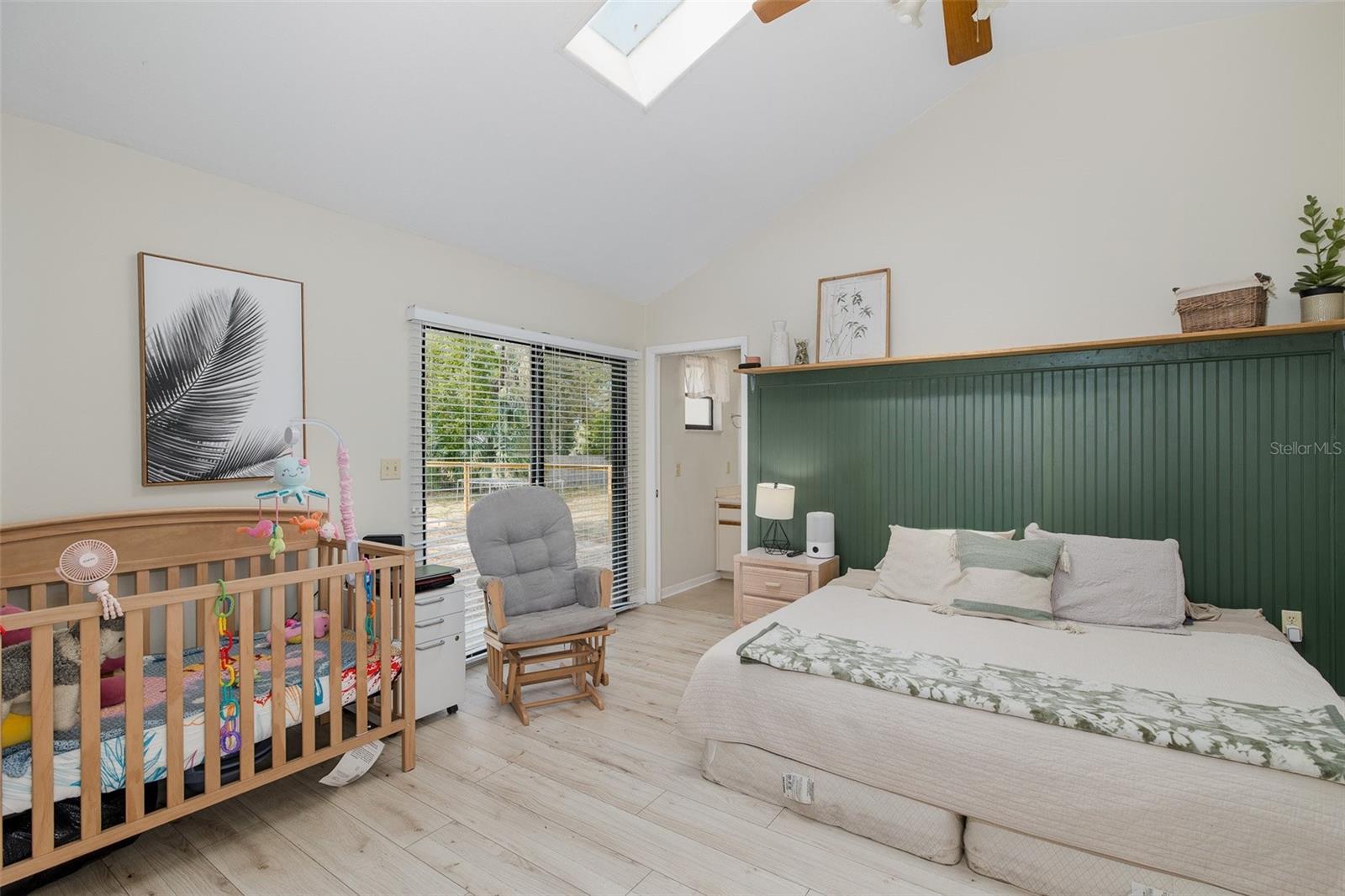 Image 18 of 35 For 724 Virginia Avenue