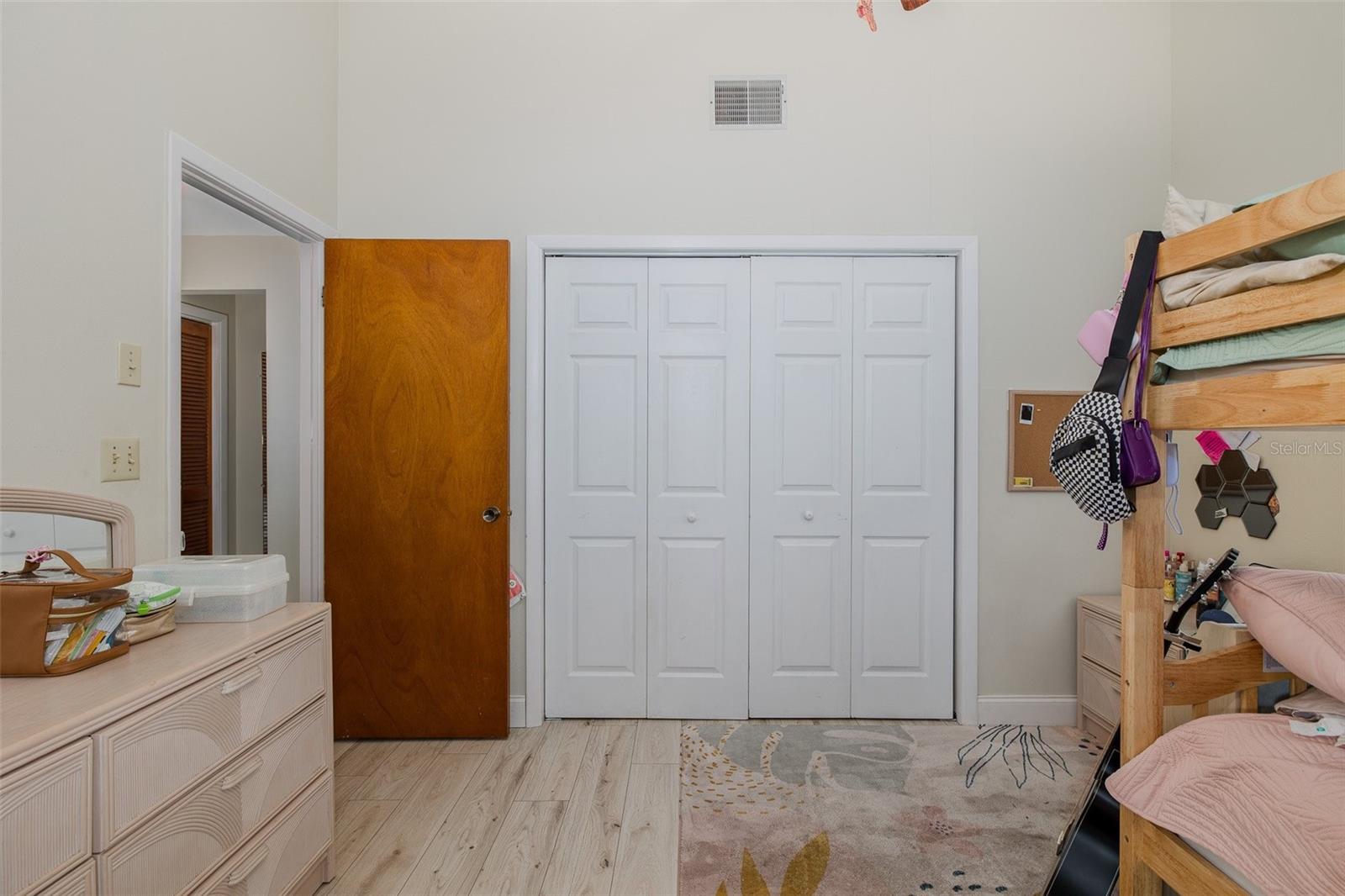 Image 22 of 35 For 724 Virginia Avenue