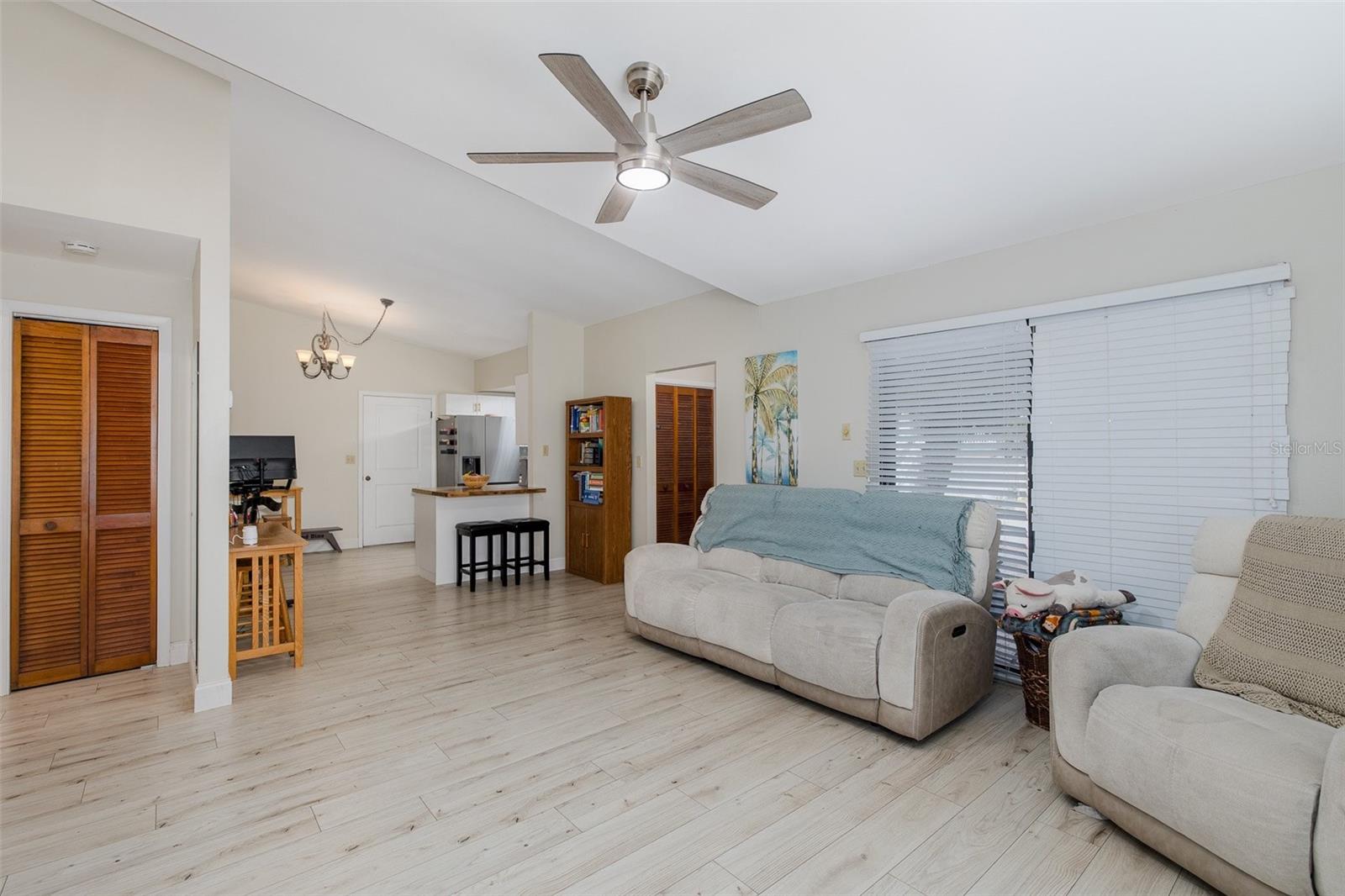 Image 6 of 35 For 724 Virginia Avenue