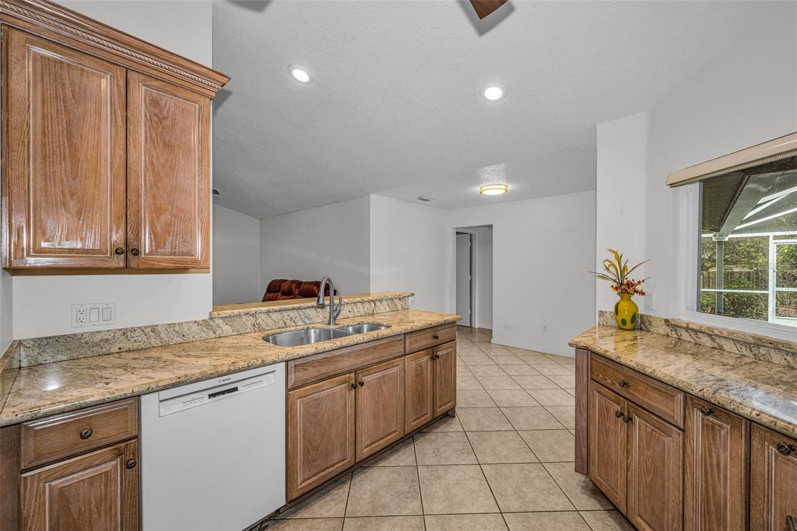 Image 27 of 79 For 12038 Stone Crossing Circle