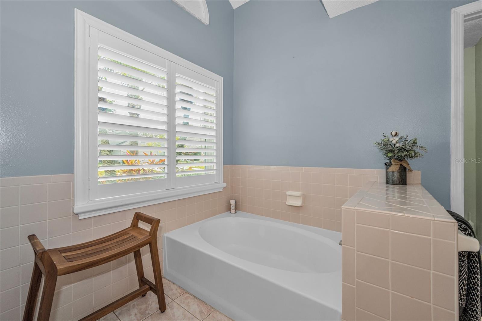 Image 42 of 79 For 12038 Stone Crossing Circle