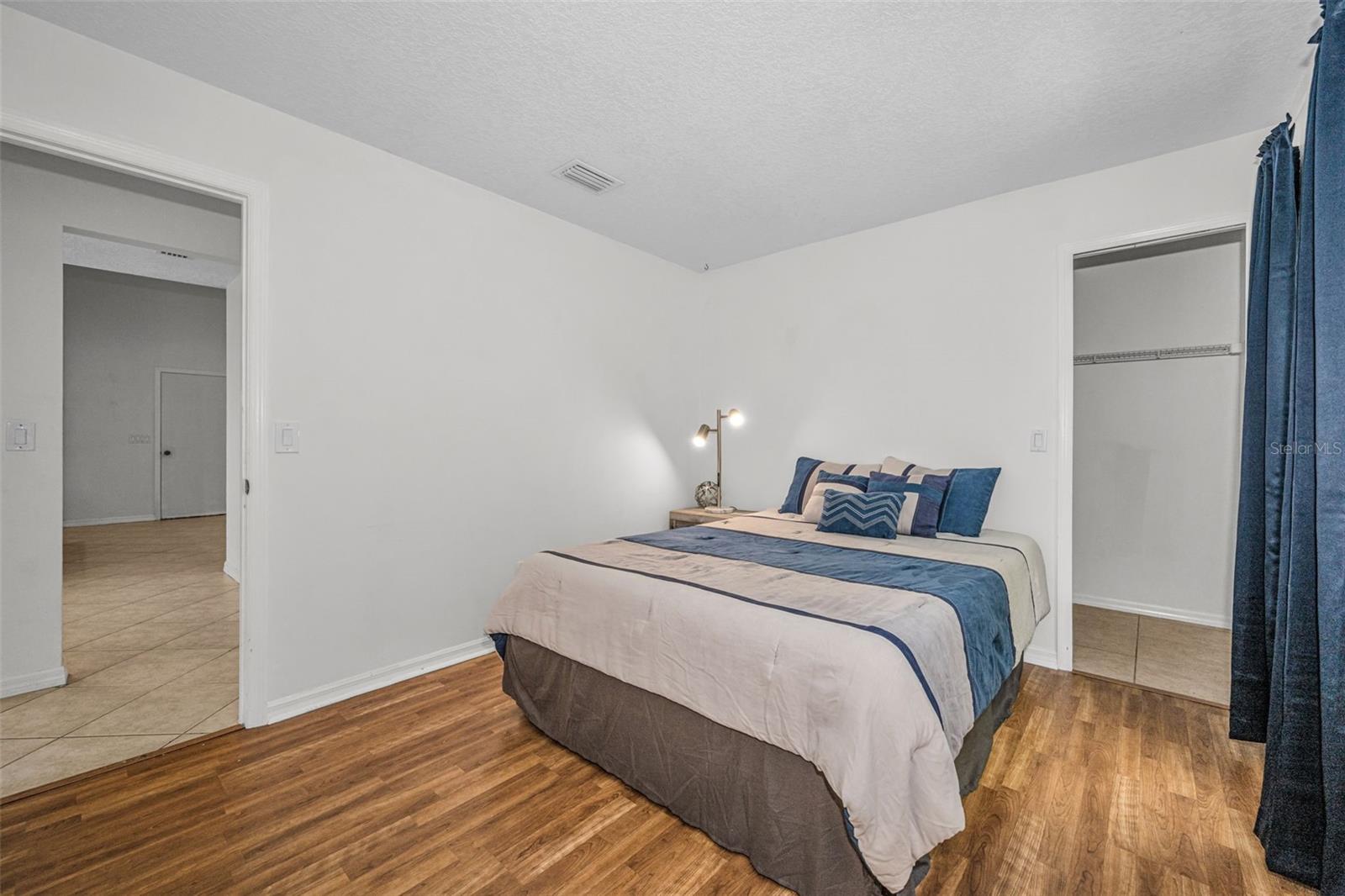 Image 46 of 79 For 12038 Stone Crossing Circle