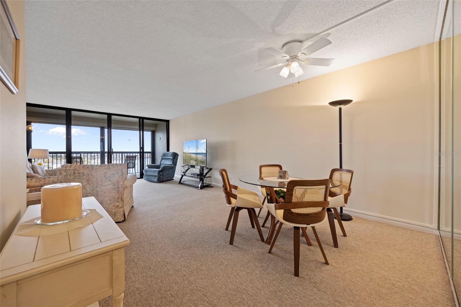 Listing photo id 10 for 9425 Blind Pass Road 1006