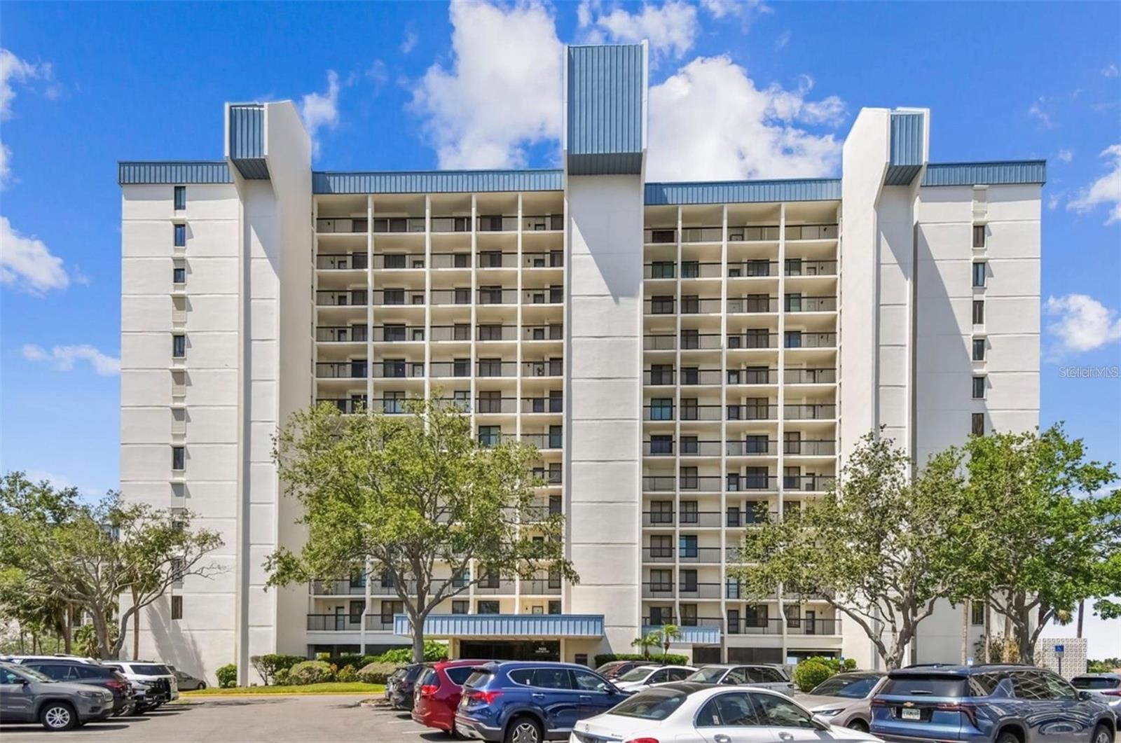 Listing photo id 0 for 9425 Blind Pass Road 1006