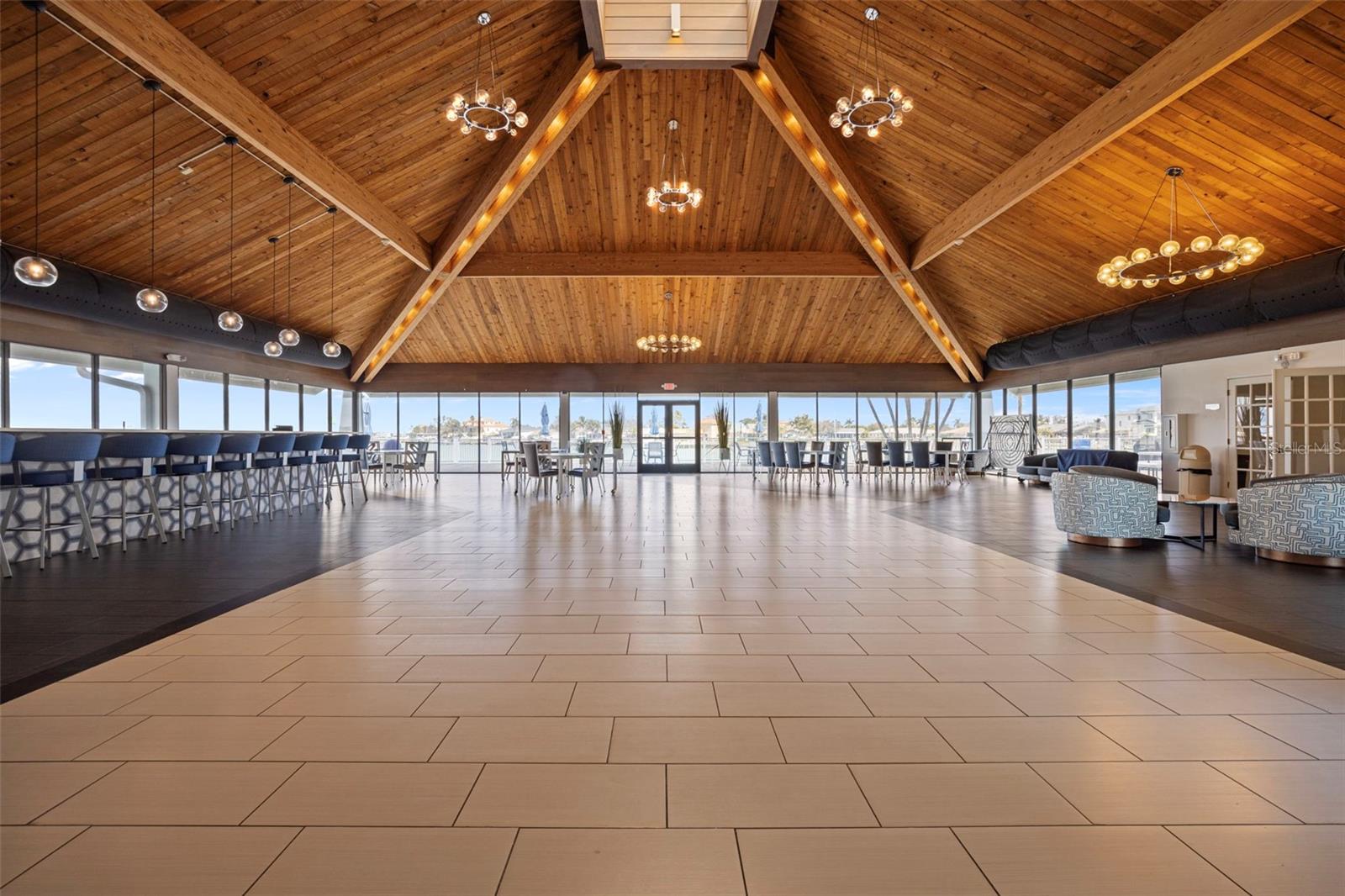 Listing photo id 30 for 9425 Blind Pass Road 1006