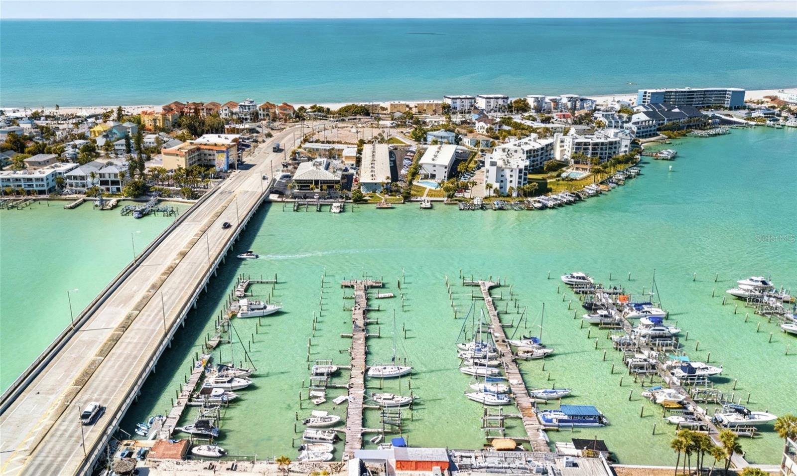 Listing photo id 43 for 9425 Blind Pass Road 1006