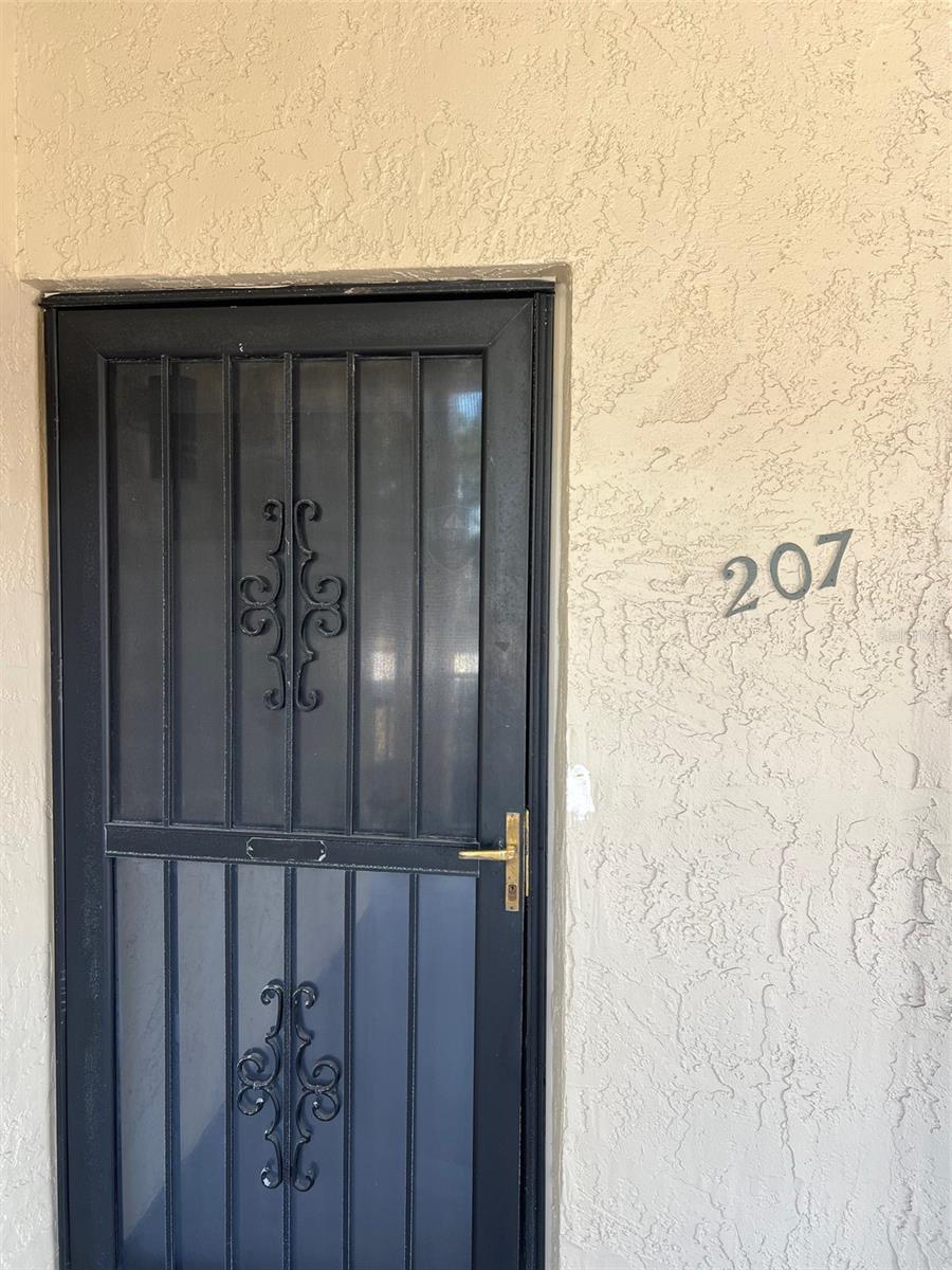 Image 4 of 23 For 7951 58th Avenue N 207