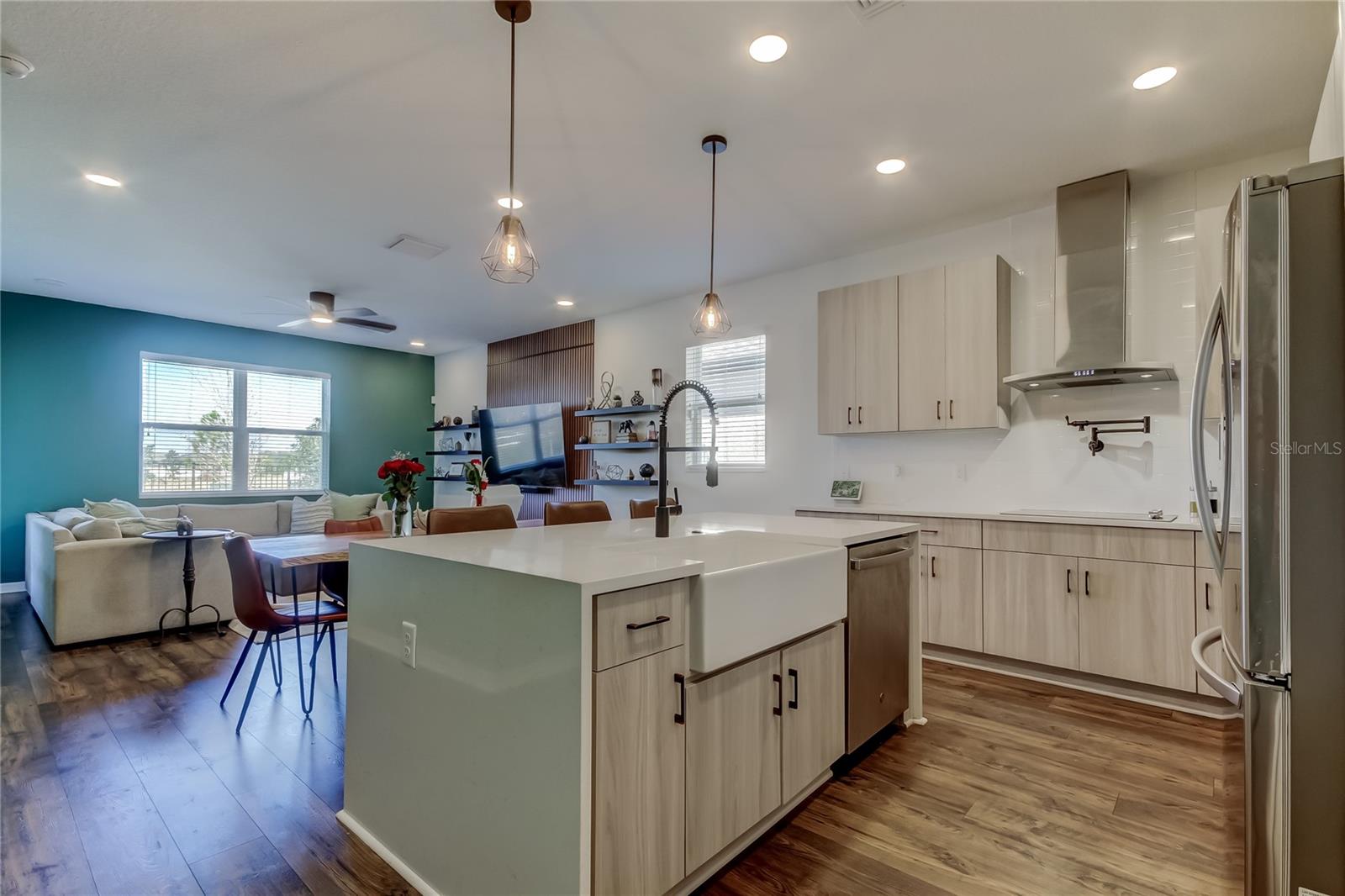 Image 11 of 30 For 5828 Timberdale Avenue