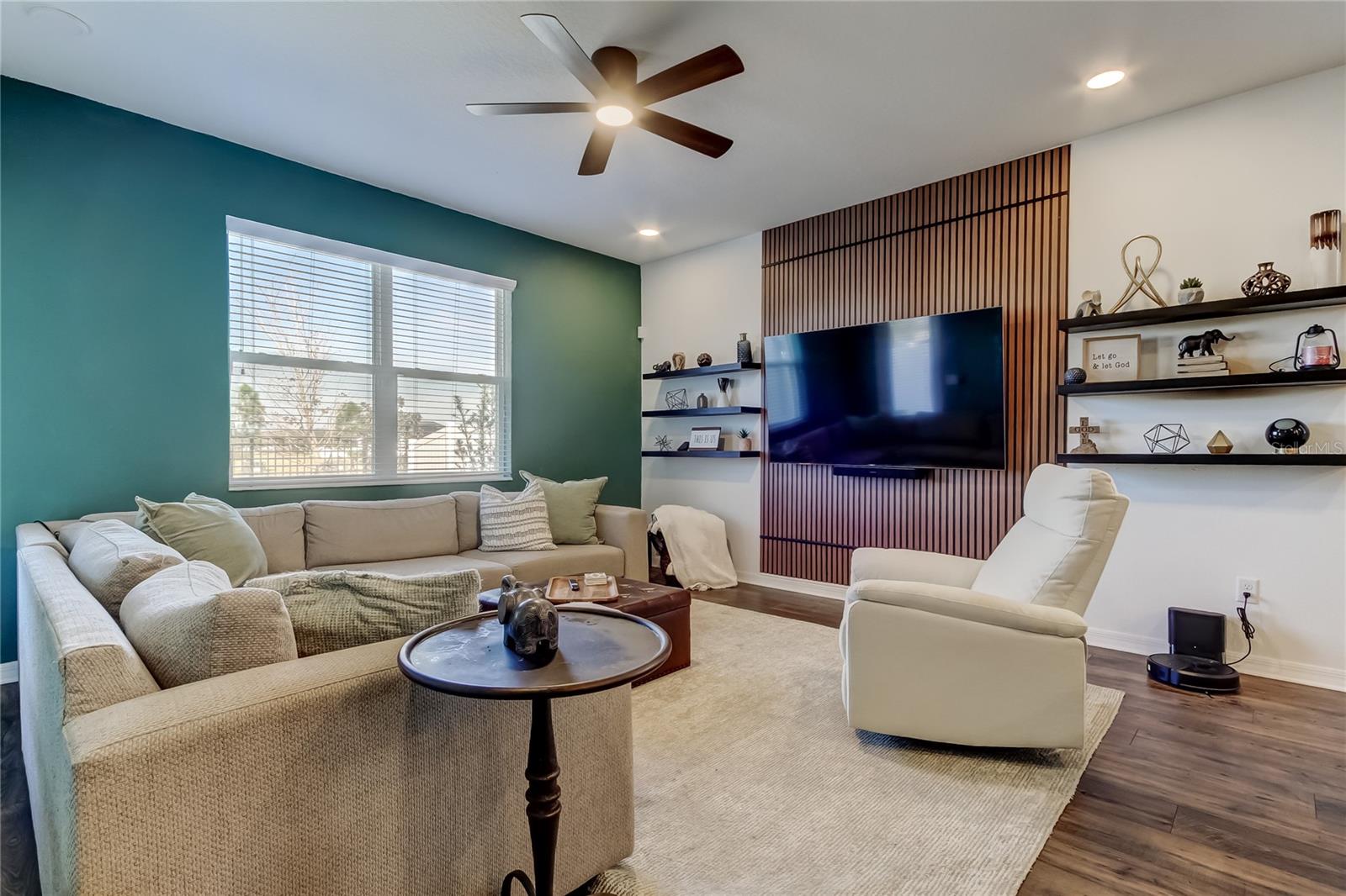 Image 15 of 30 For 5828 Timberdale Avenue