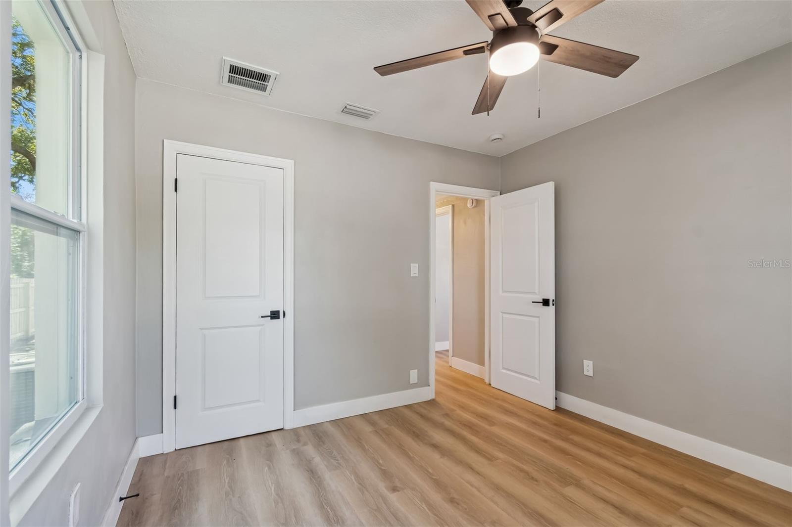 Image 19 of 28 For 6936 9th Avenue N