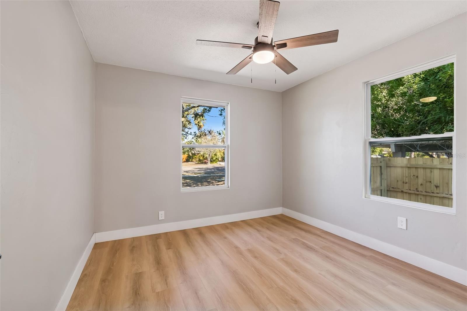 Image 20 of 28 For 6936 9th Avenue N