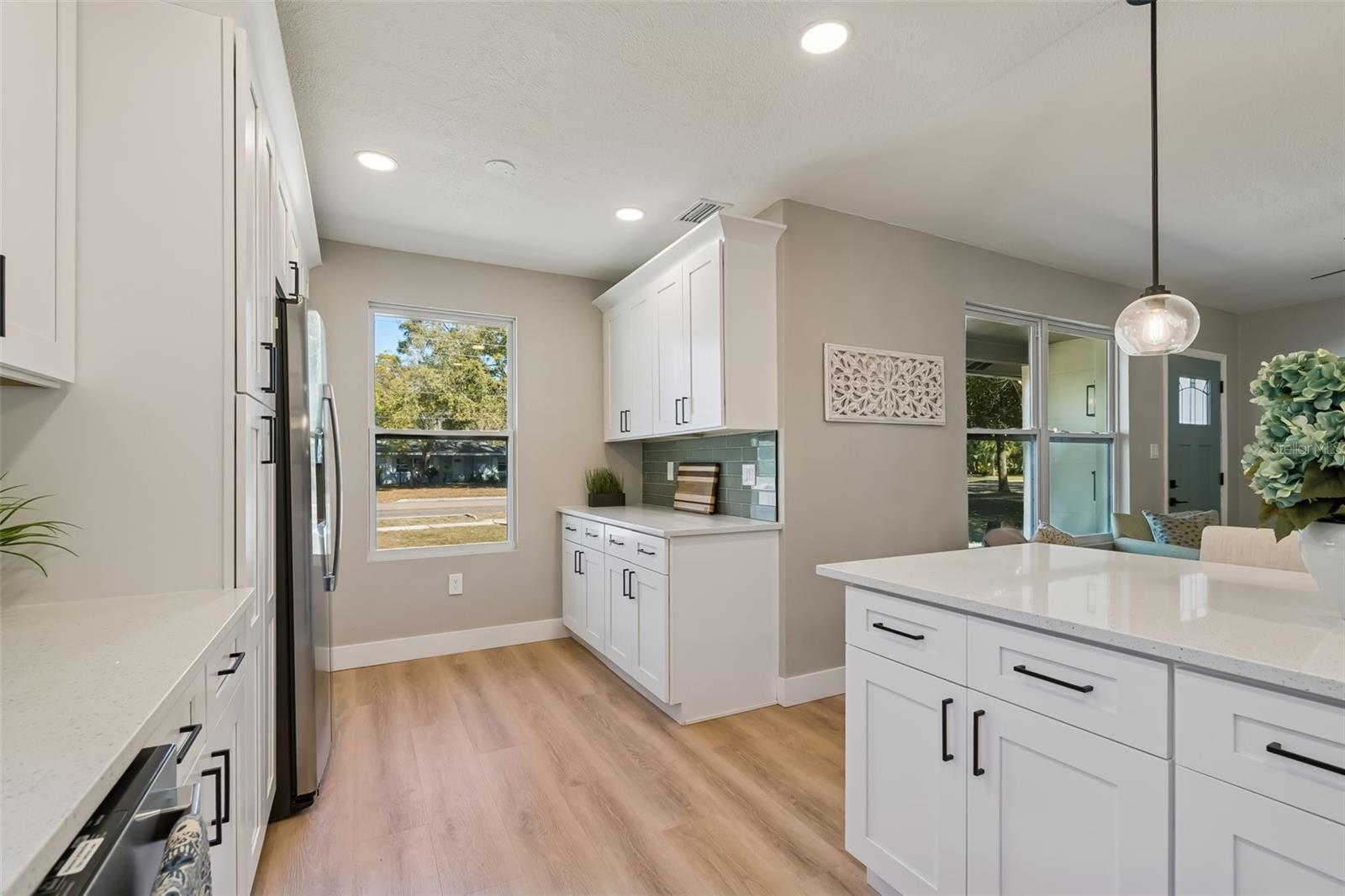 Image 22 of 28 For 6936 9th Avenue N