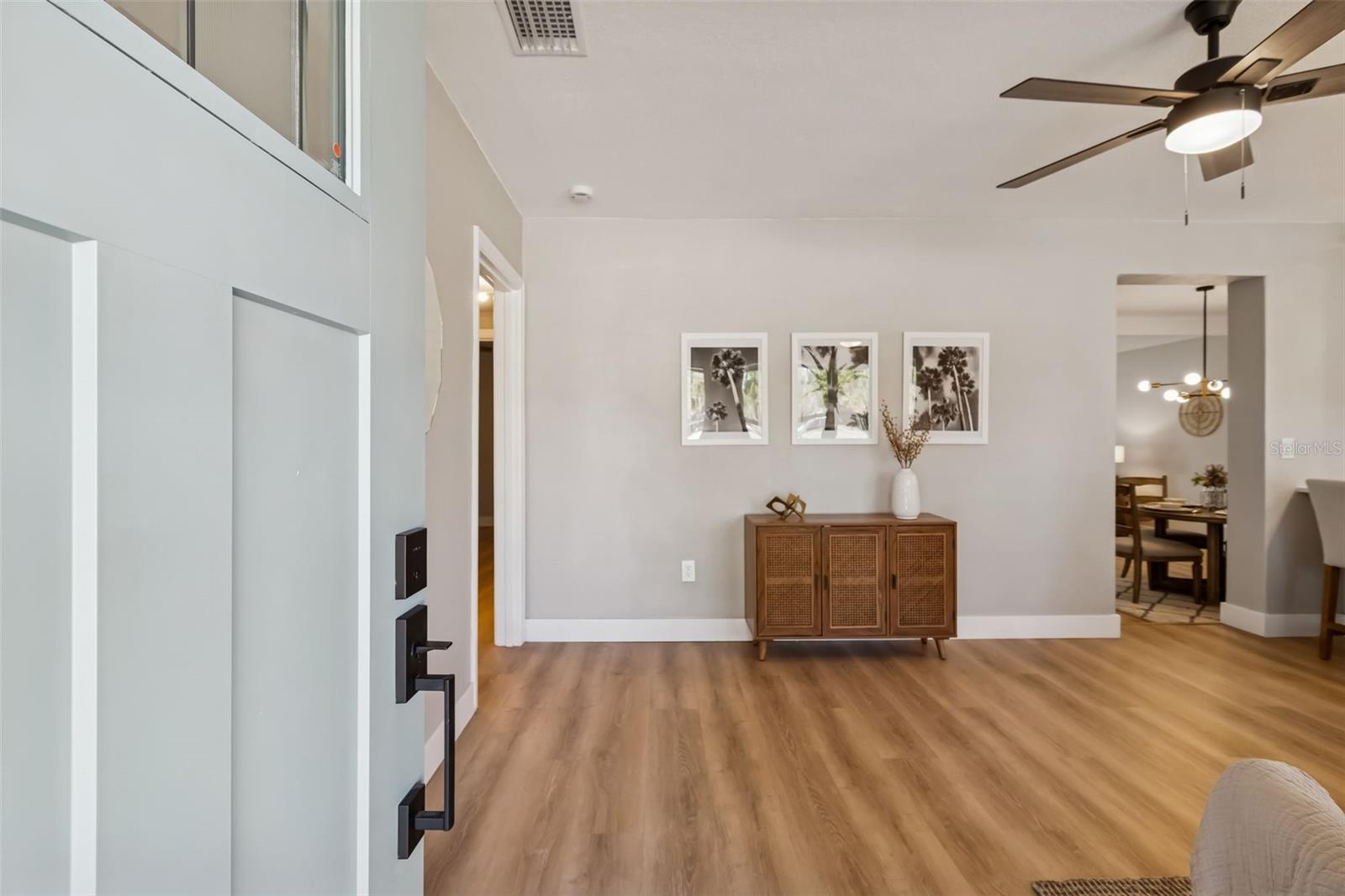 Image 4 of 28 For 6936 9th Avenue N