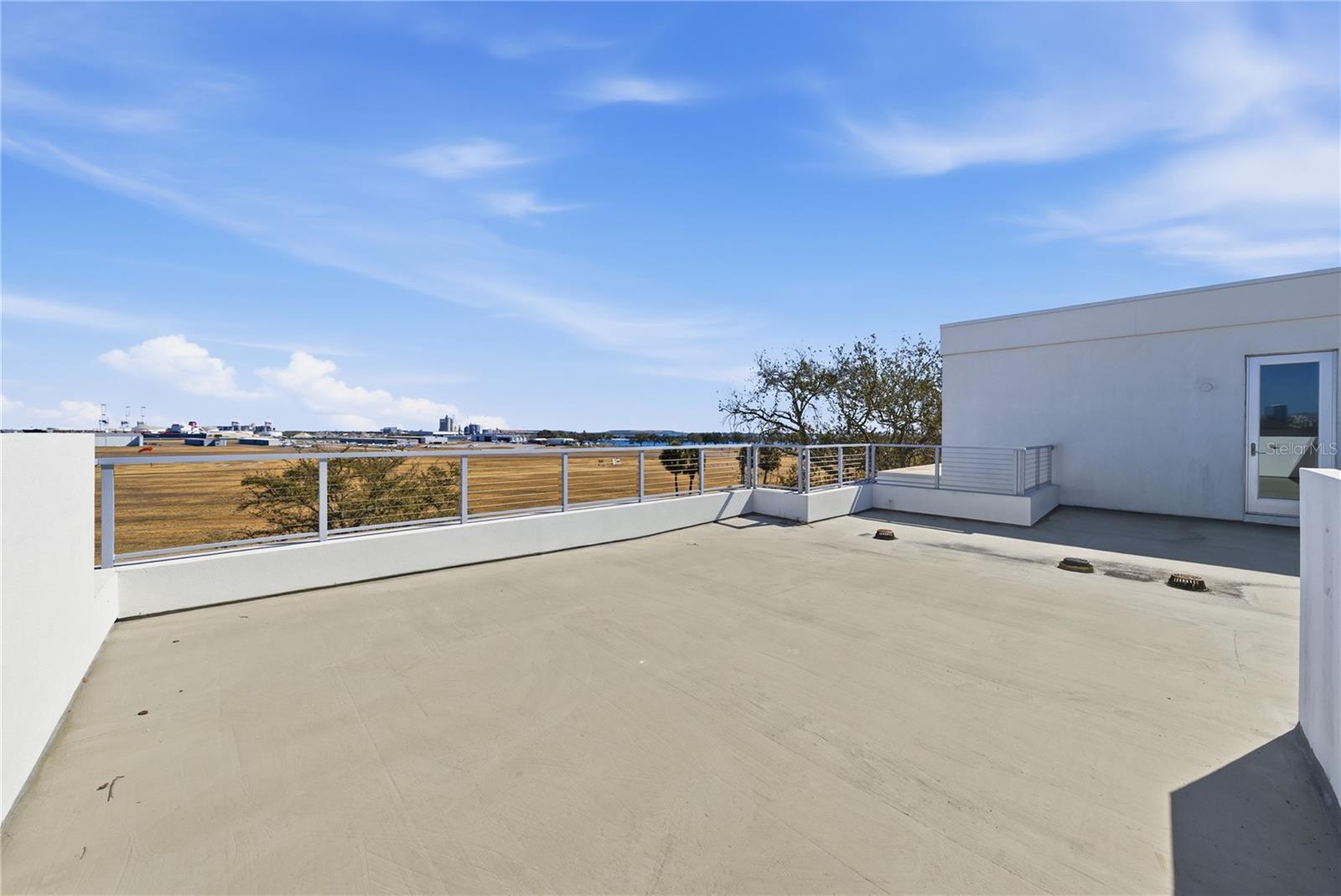 Image 67 of 72 For 814 Davis Boulevard