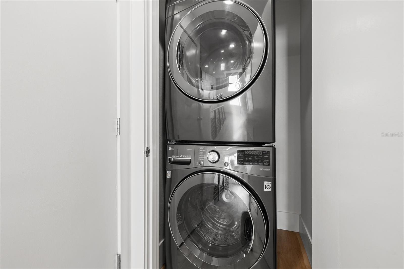 Image 24 of 40 For 1208 Kennedy Boulevard 520