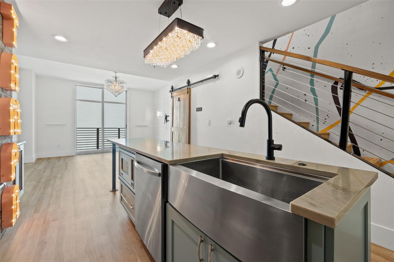 Image 7 of 40 For 1208 Kennedy Boulevard 520