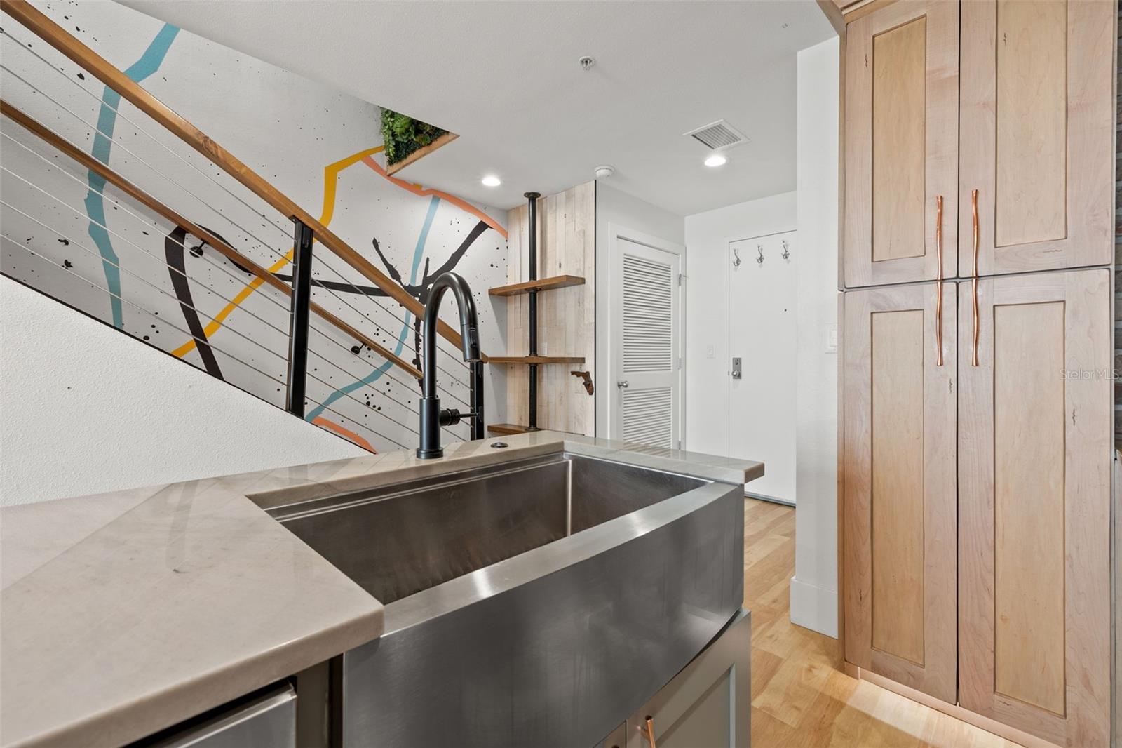 Image 8 of 40 For 1208 Kennedy Boulevard 520