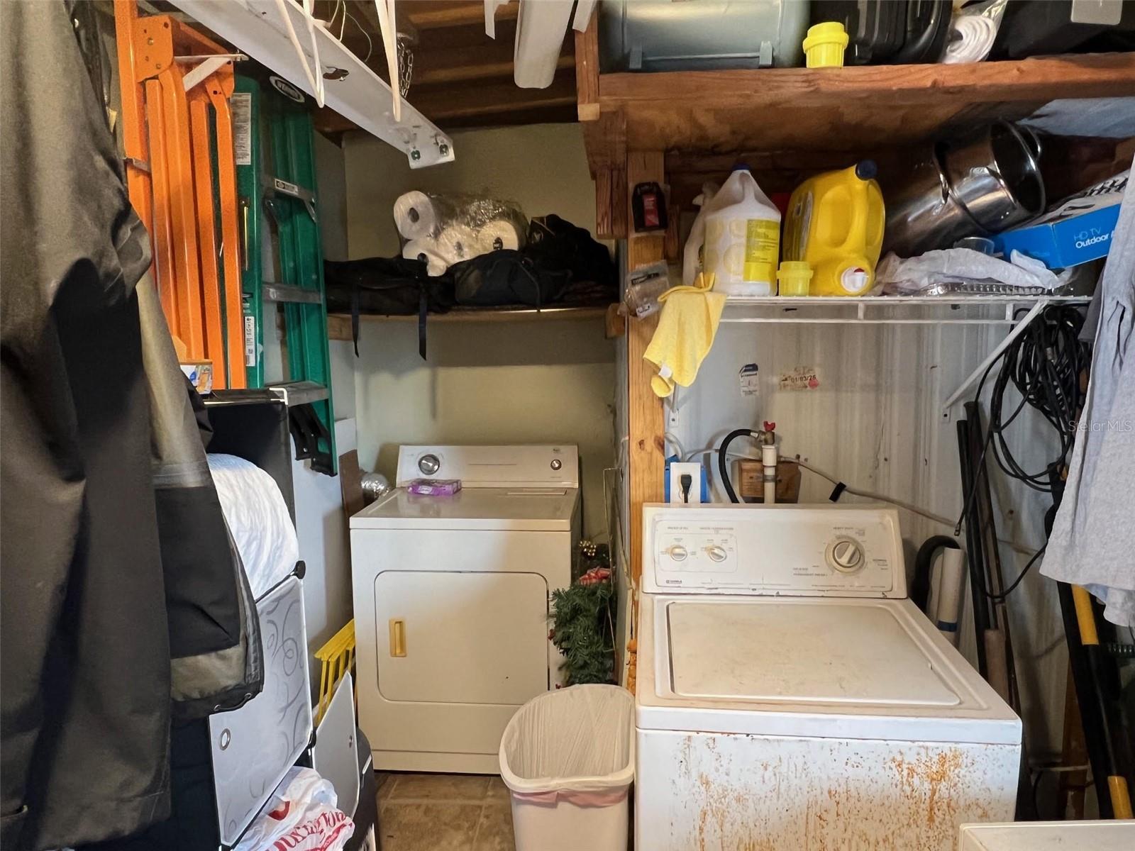 Listing photo id 2 for 8300 Seminole Boulevard 218