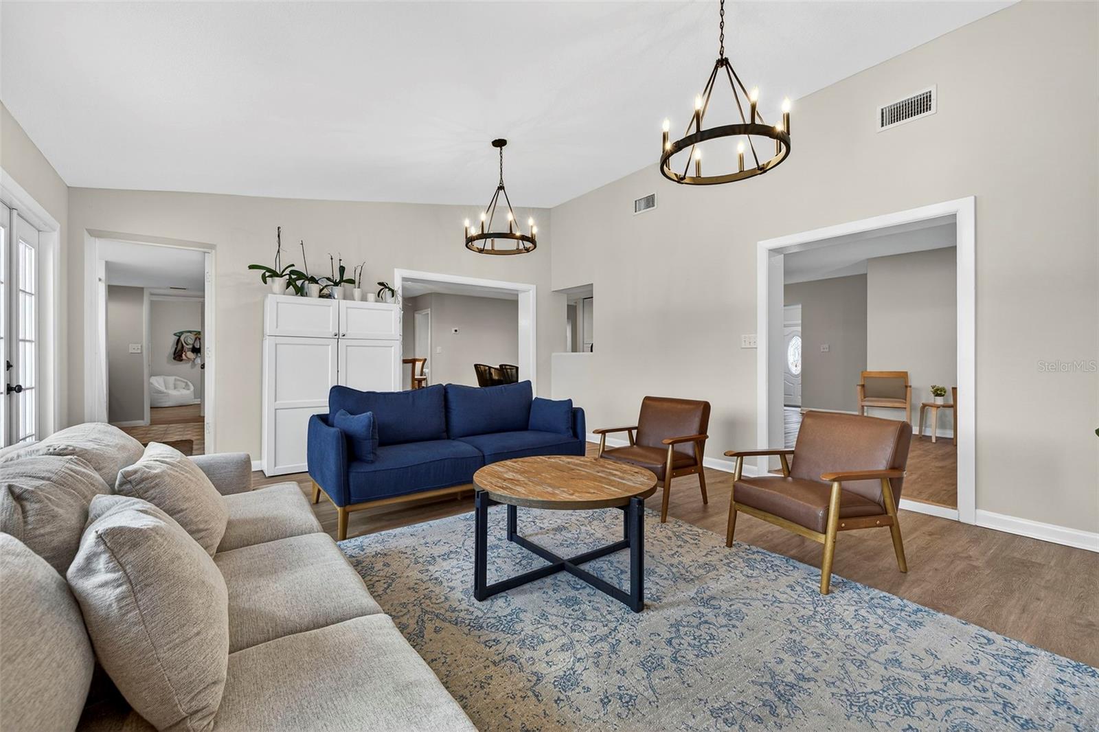 Image 11 of 27 For 4705 Foxshire Circle