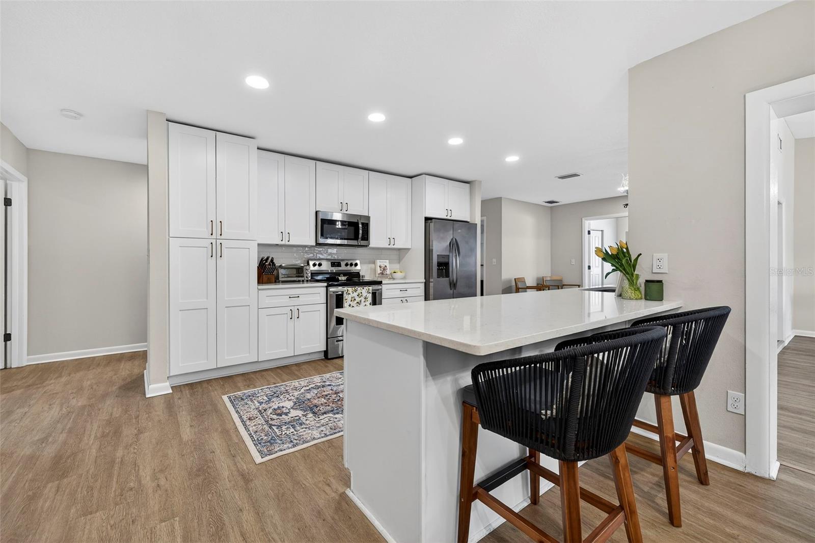 Image 6 of 27 For 4705 Foxshire Circle