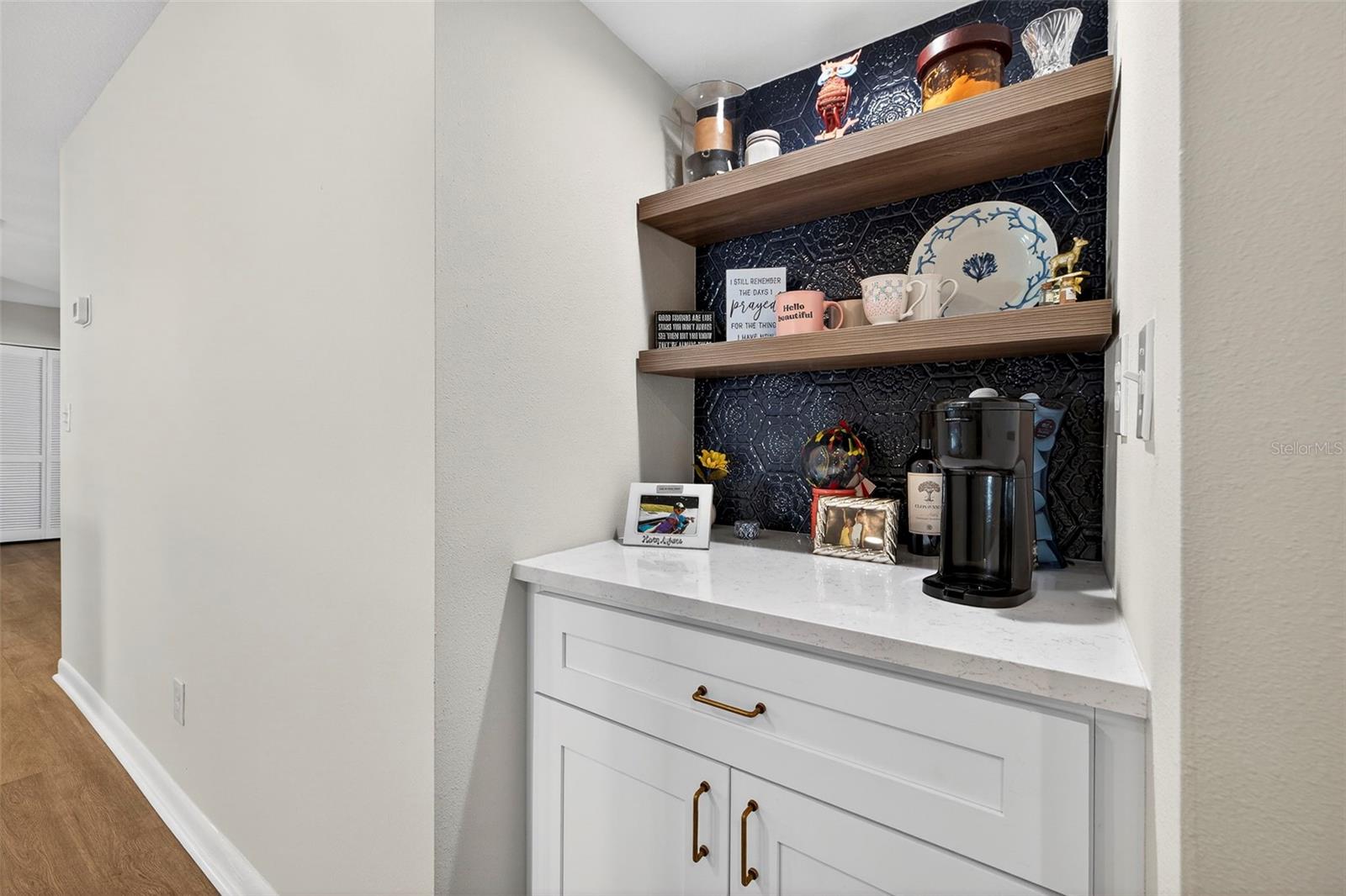 Image 7 of 27 For 4705 Foxshire Circle