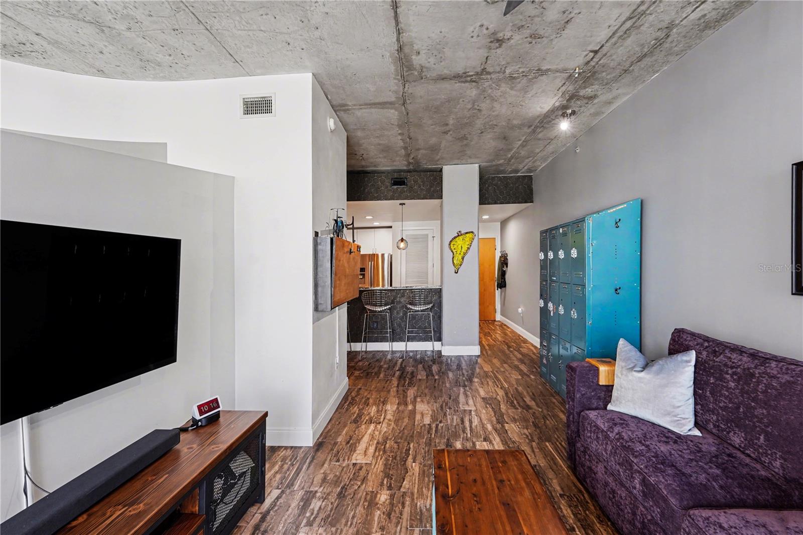 Image 10 of 47 For 777 Ashley Drive 2709