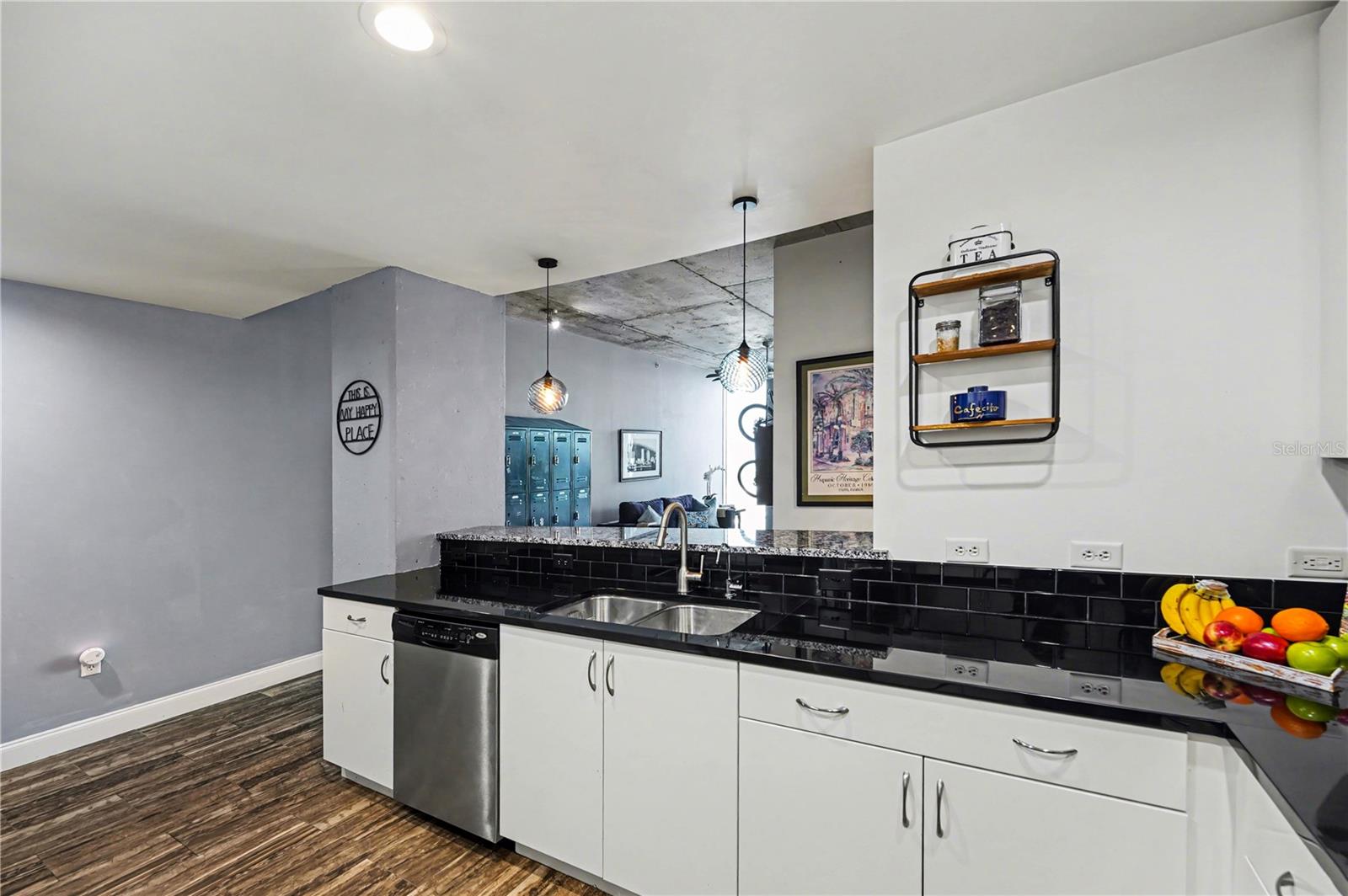 Image 14 of 47 For 777 Ashley Drive 2709