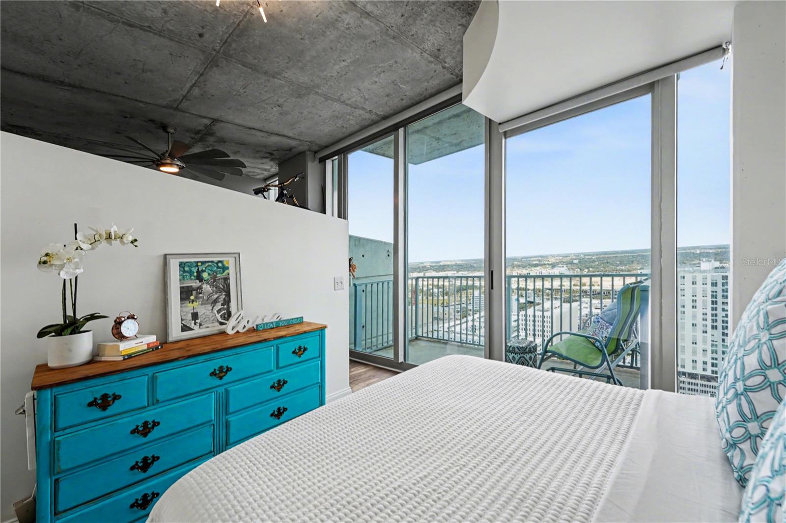 Image 18 of 47 For 777 Ashley Drive 2709