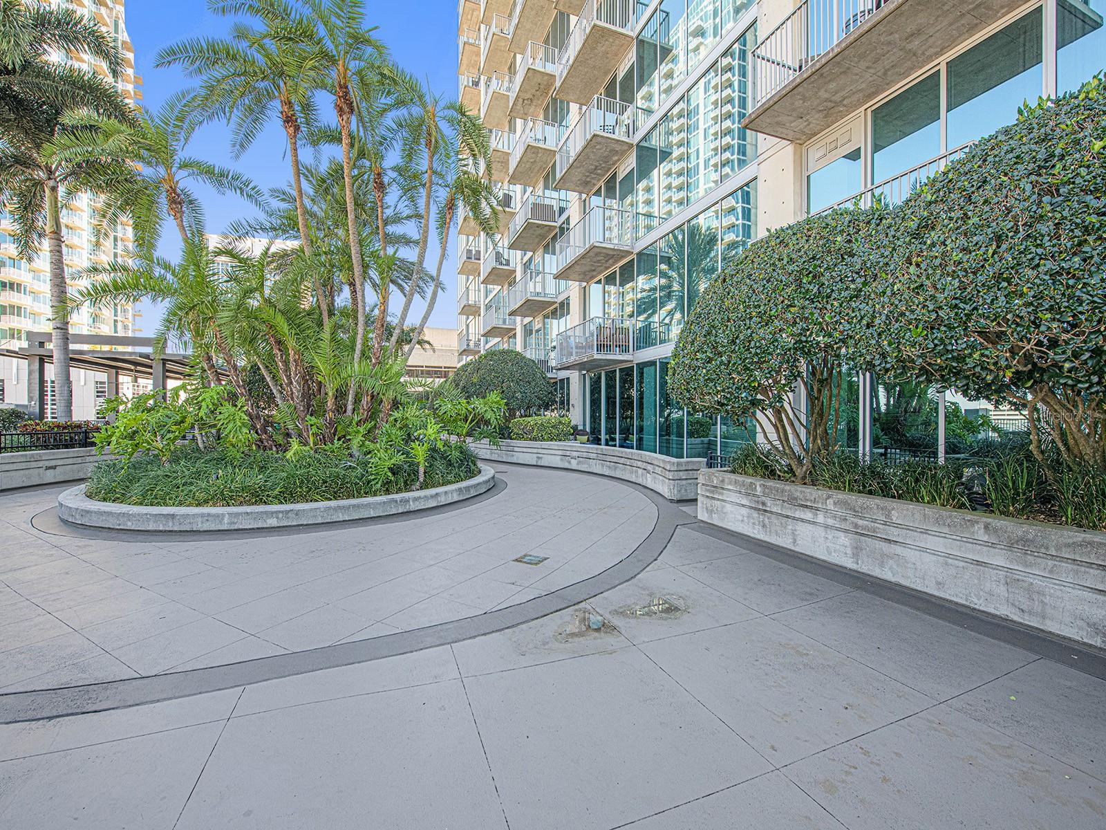 Image 36 of 47 For 777 Ashley Drive 2709