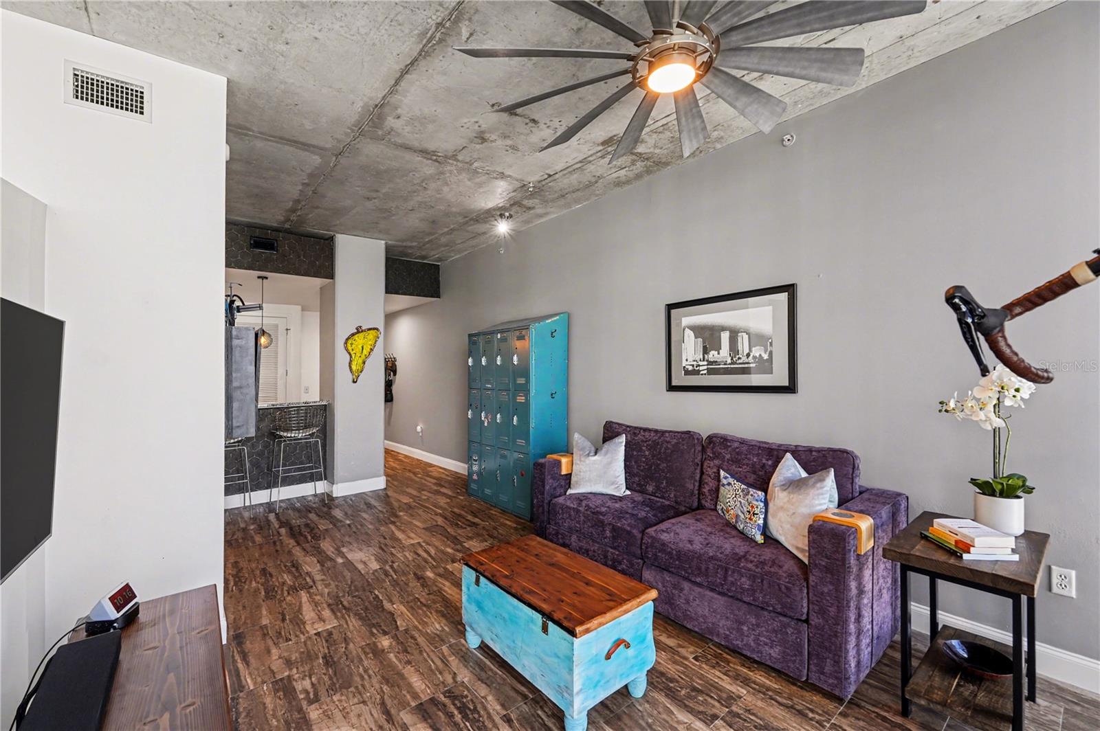 Image 9 of 47 For 777 Ashley Drive 2709