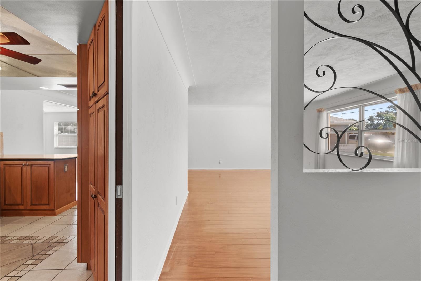 Image 24 of 57 For 13565 86th Avenue