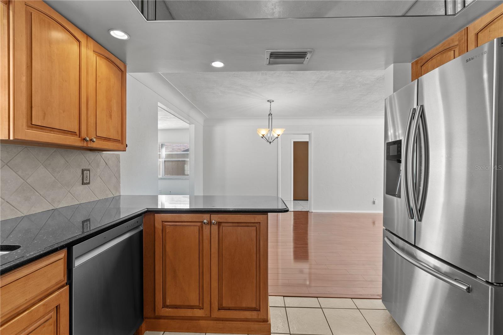 Image 42 of 57 For 13565 86th Avenue