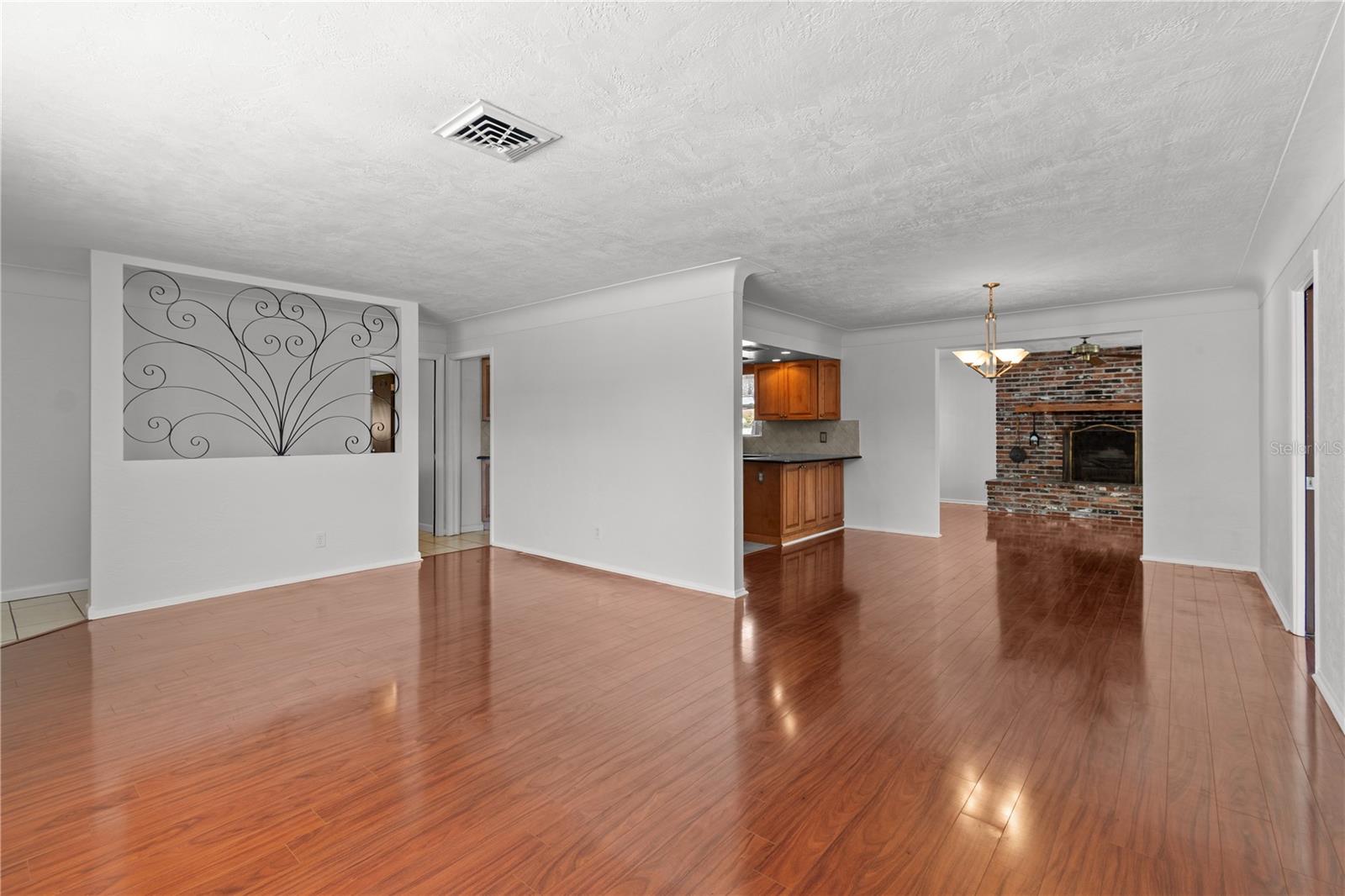 Image 52 of 57 For 13565 86th Avenue