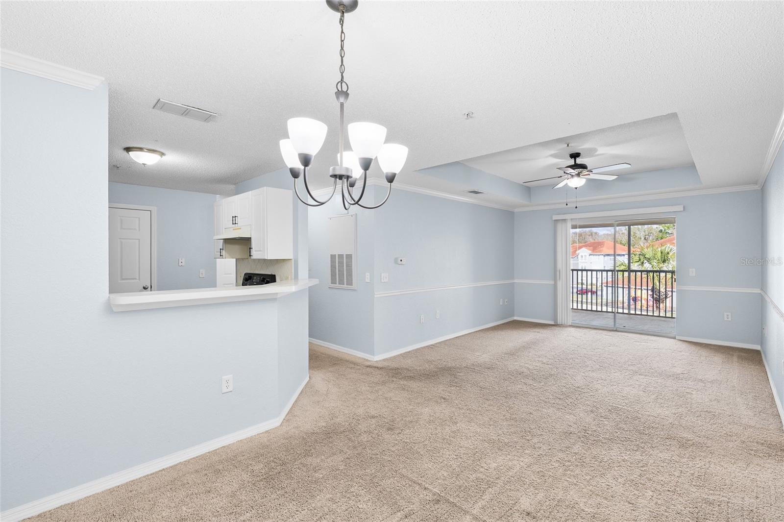 Image 15 of 48 For 18001 Richmond Place Drive 835