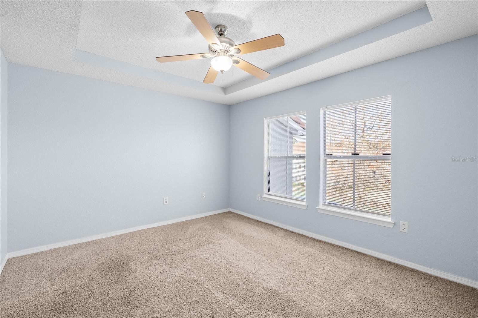 Image 20 of 48 For 18001 Richmond Place Drive 835