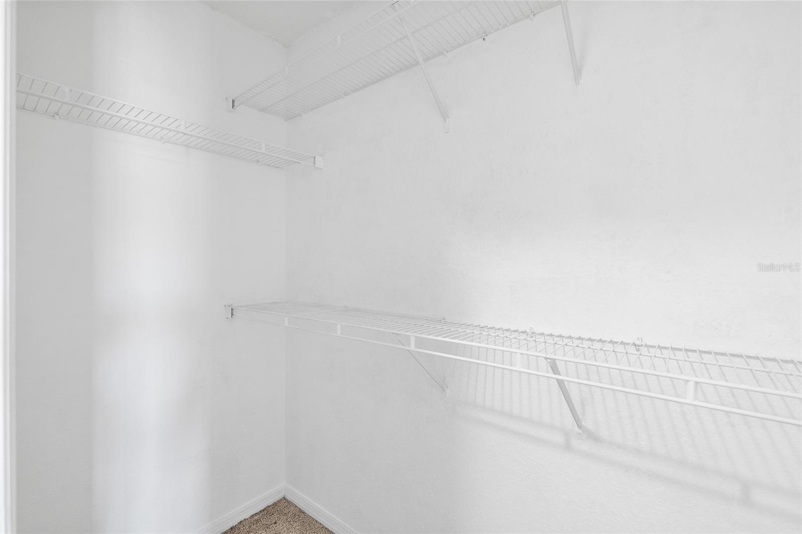 Image 23 of 48 For 18001 Richmond Place Drive 835