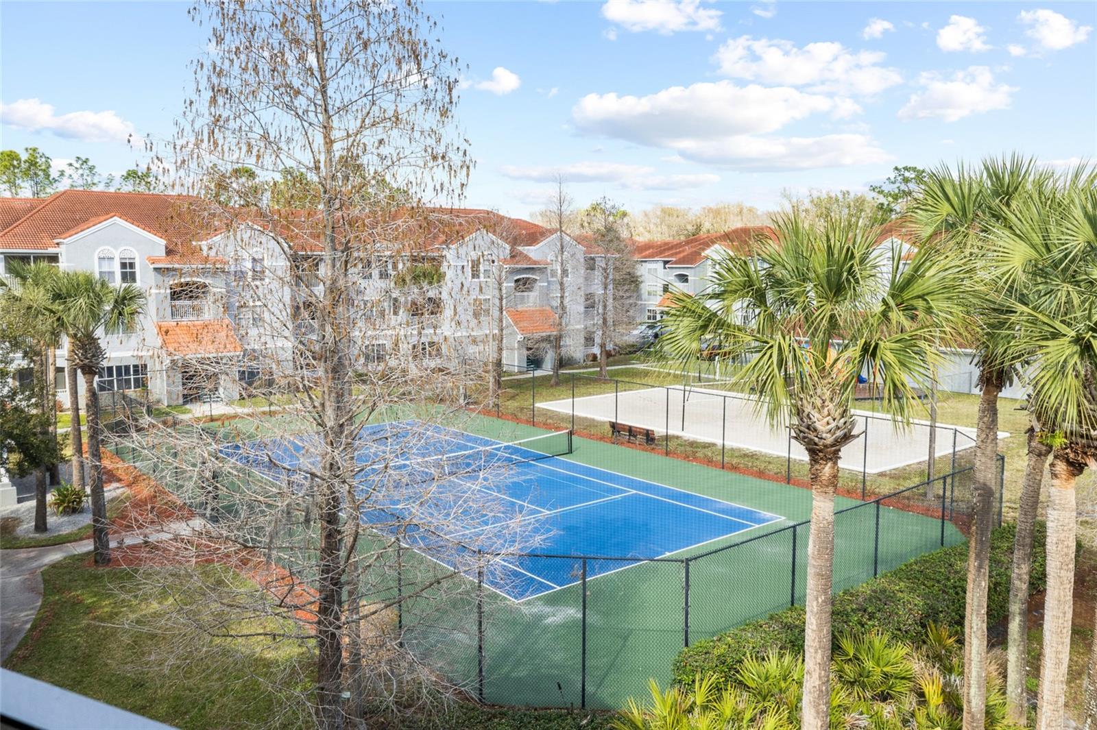 Image 40 of 48 For 18001 Richmond Place Drive 835