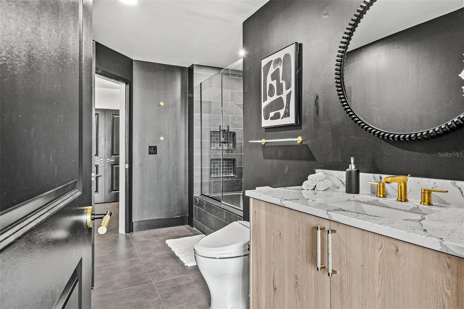 Image 36 of 72 For 777 Ashley Drive 3013