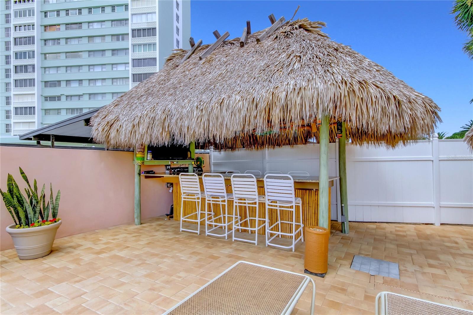 Image 48 of 57 For 51 Island Way 108