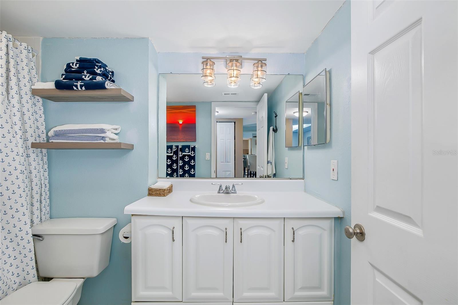 Image 7 of 57 For 51 Island Way 108