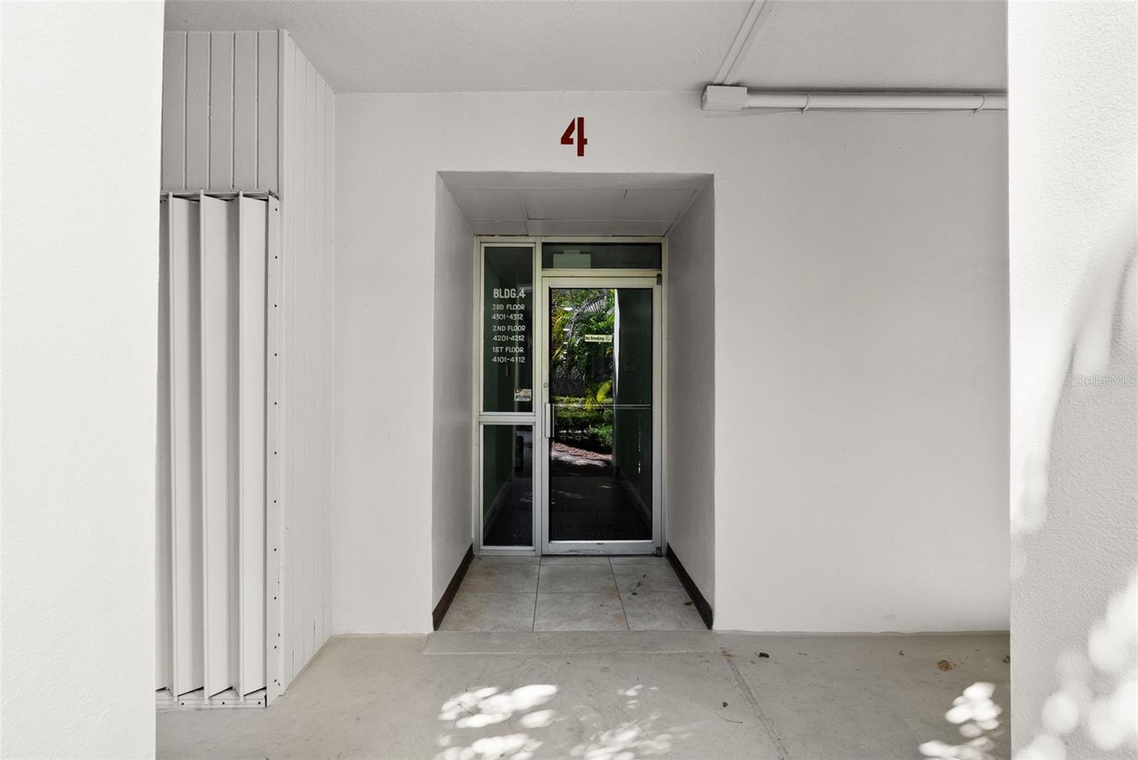 Image 3 of 52 For 2700 Bayshore Boulevard 4106