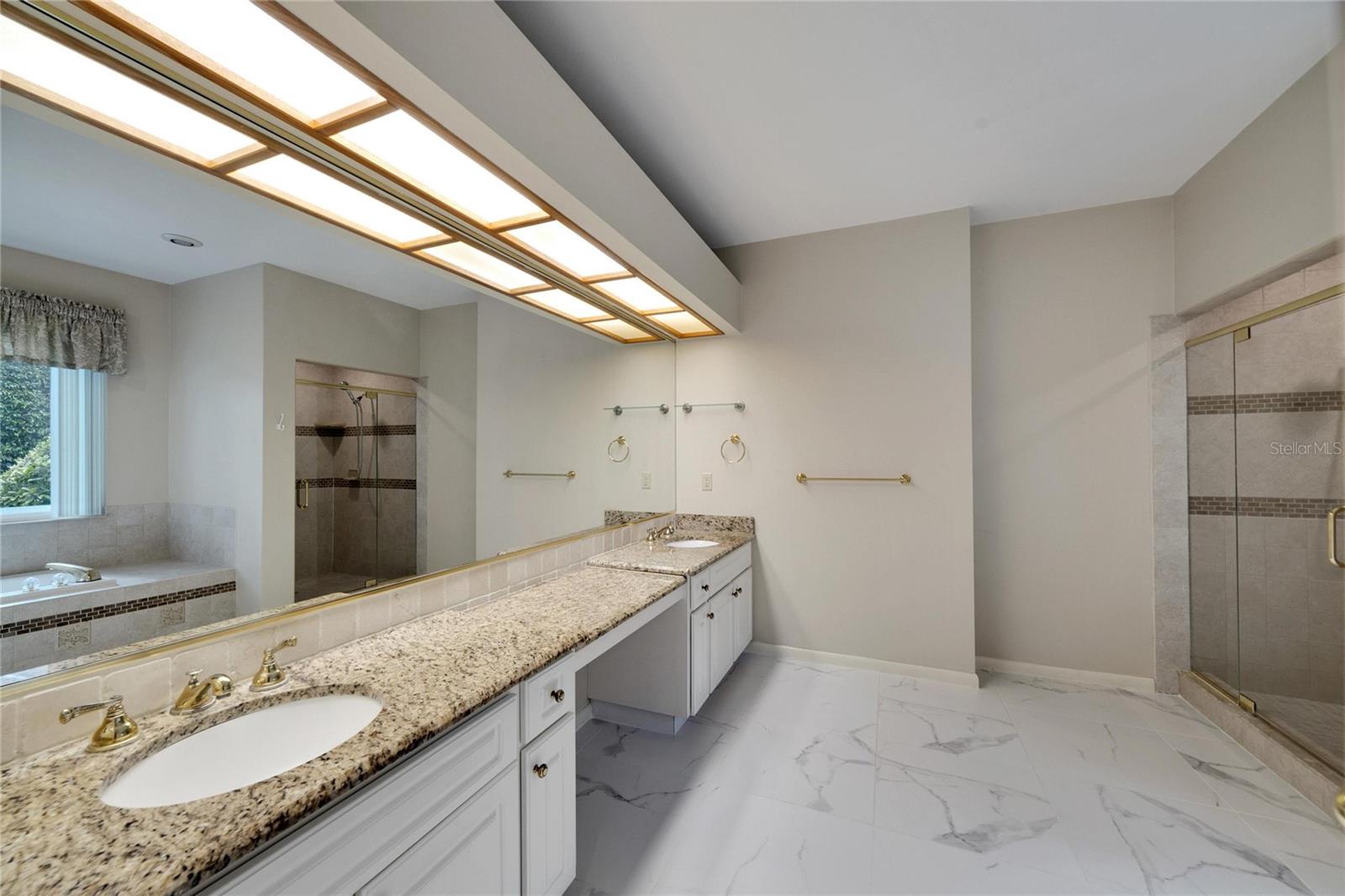 Image 30 of 59 For 18006 Clear Lake Dr