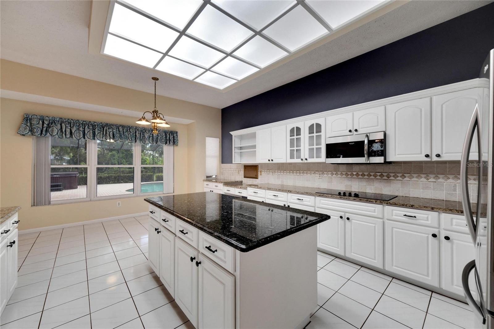 Image 37 of 59 For 18006 Clear Lake Dr