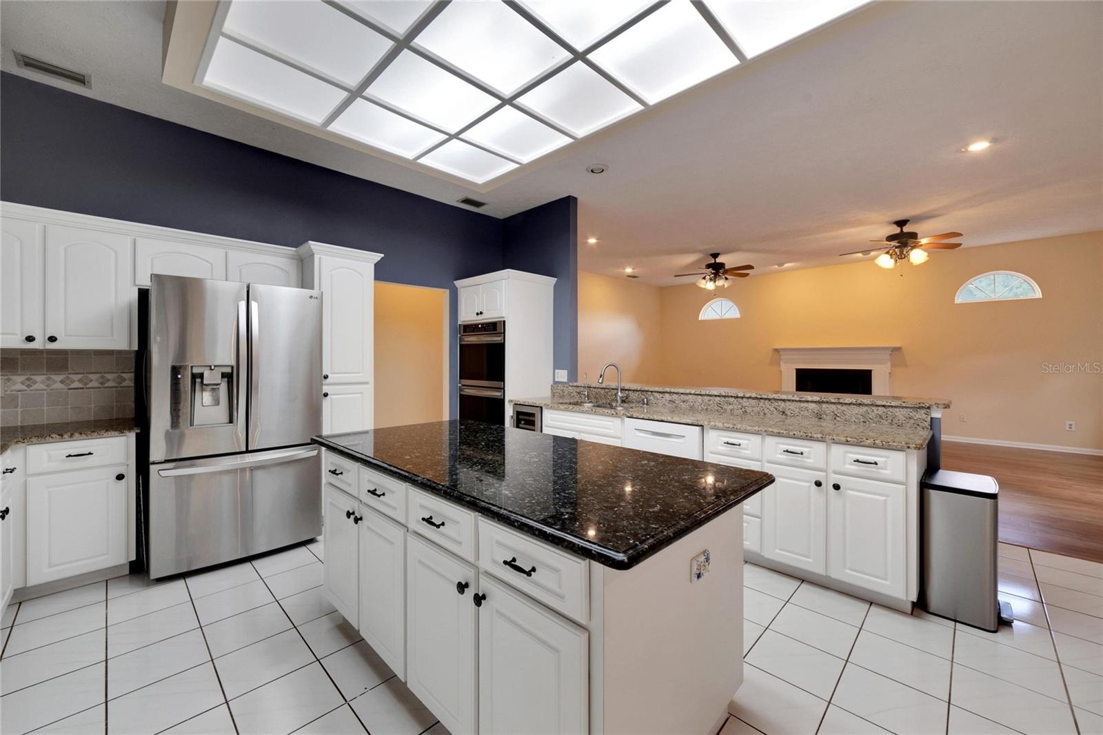 Image 39 of 59 For 18006 Clear Lake Dr