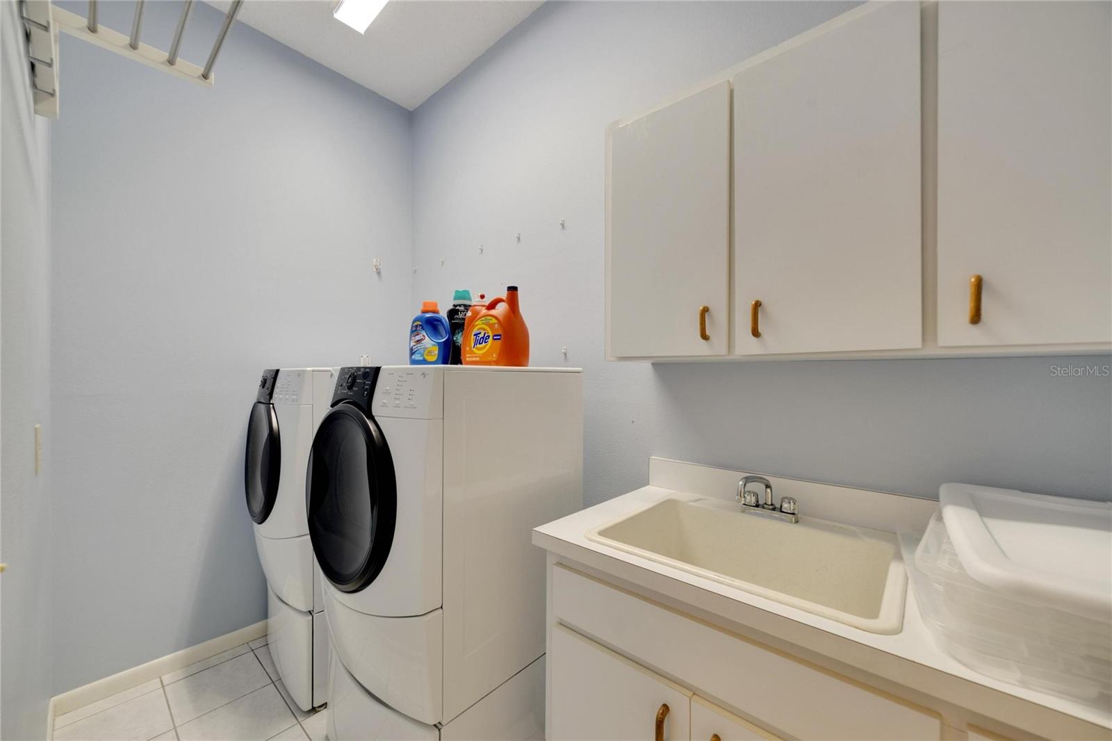 Image 48 of 59 For 18006 Clear Lake Dr