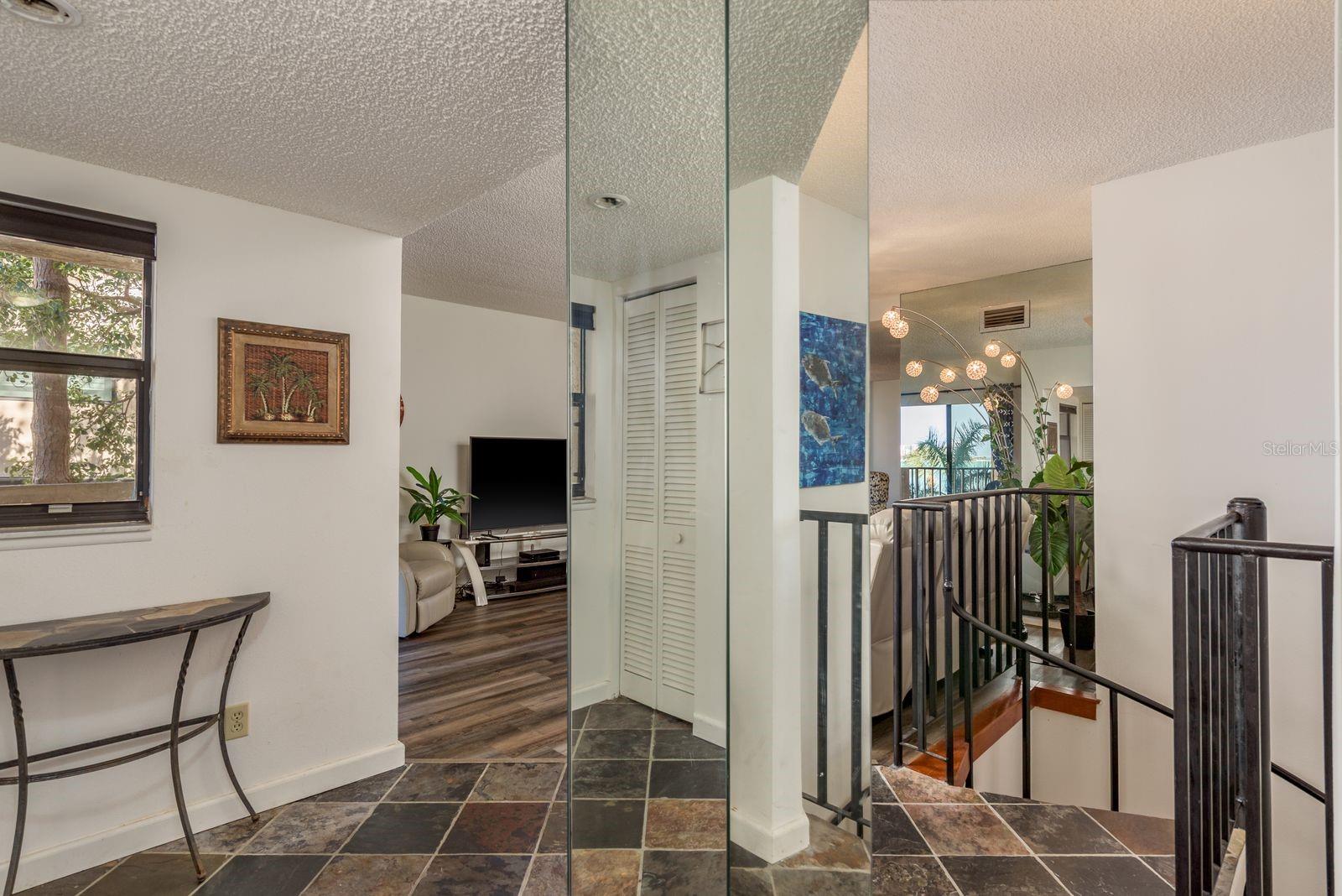 Image 9 of 46 For 602 Lime Avenue 203