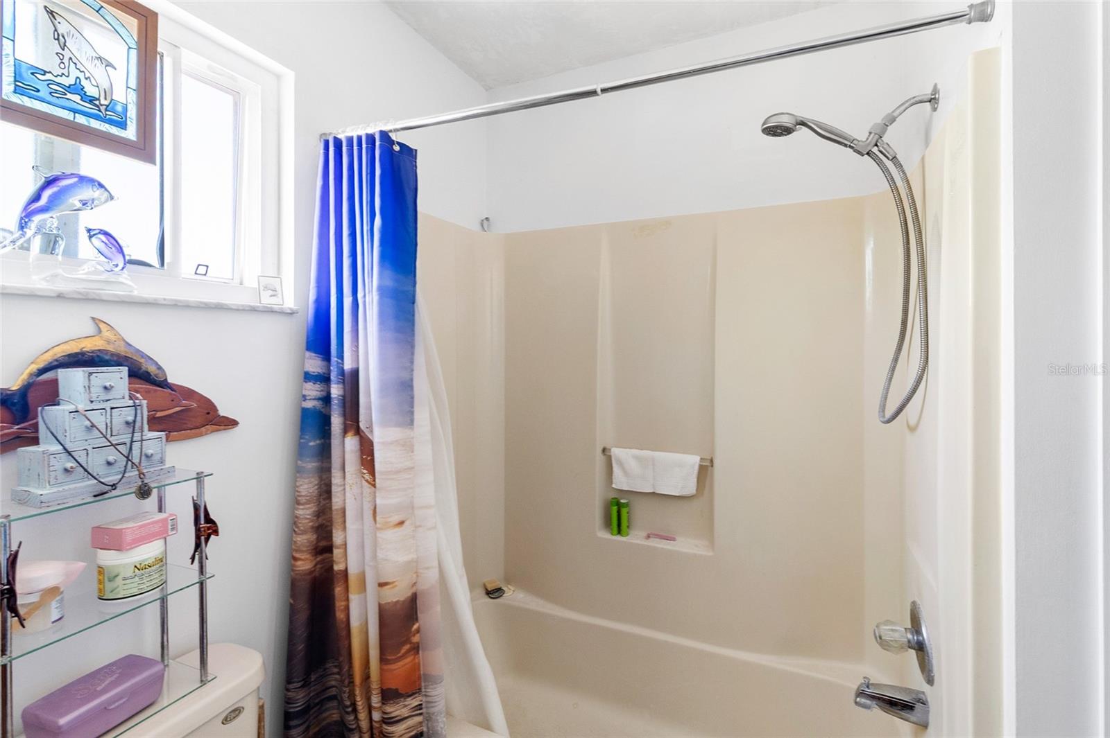 Image 17 of 25 For 3900 70th Street N