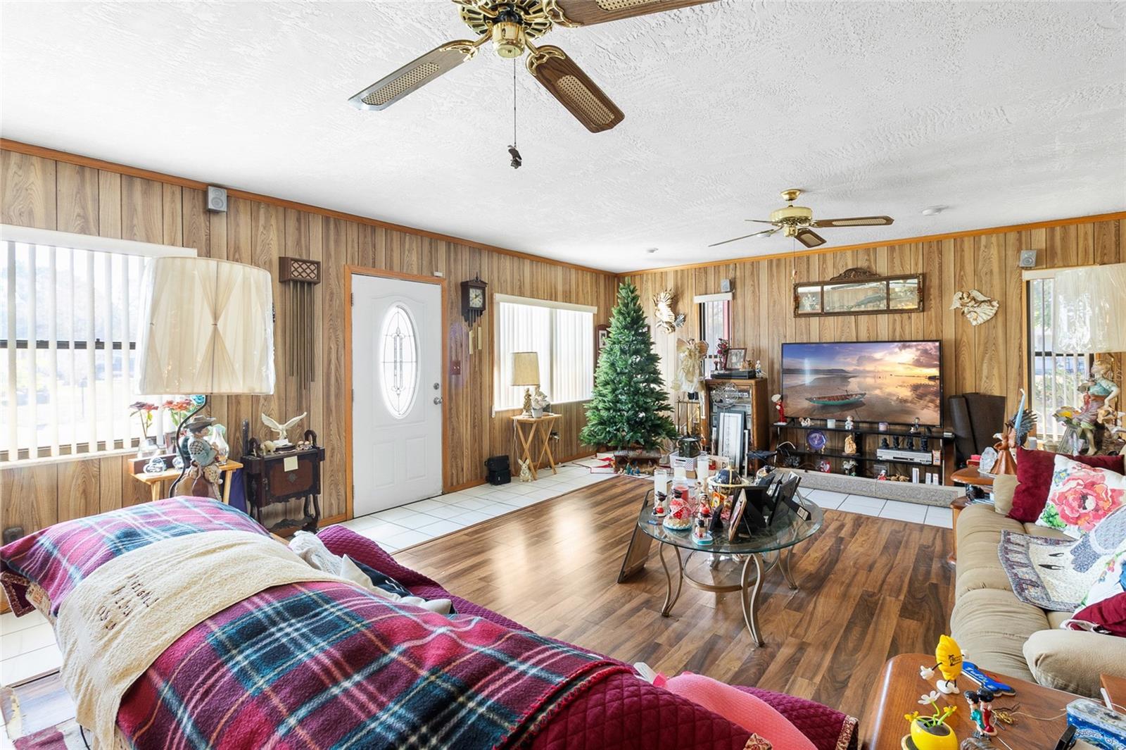 Image 4 of 25 For 3900 70th Street N