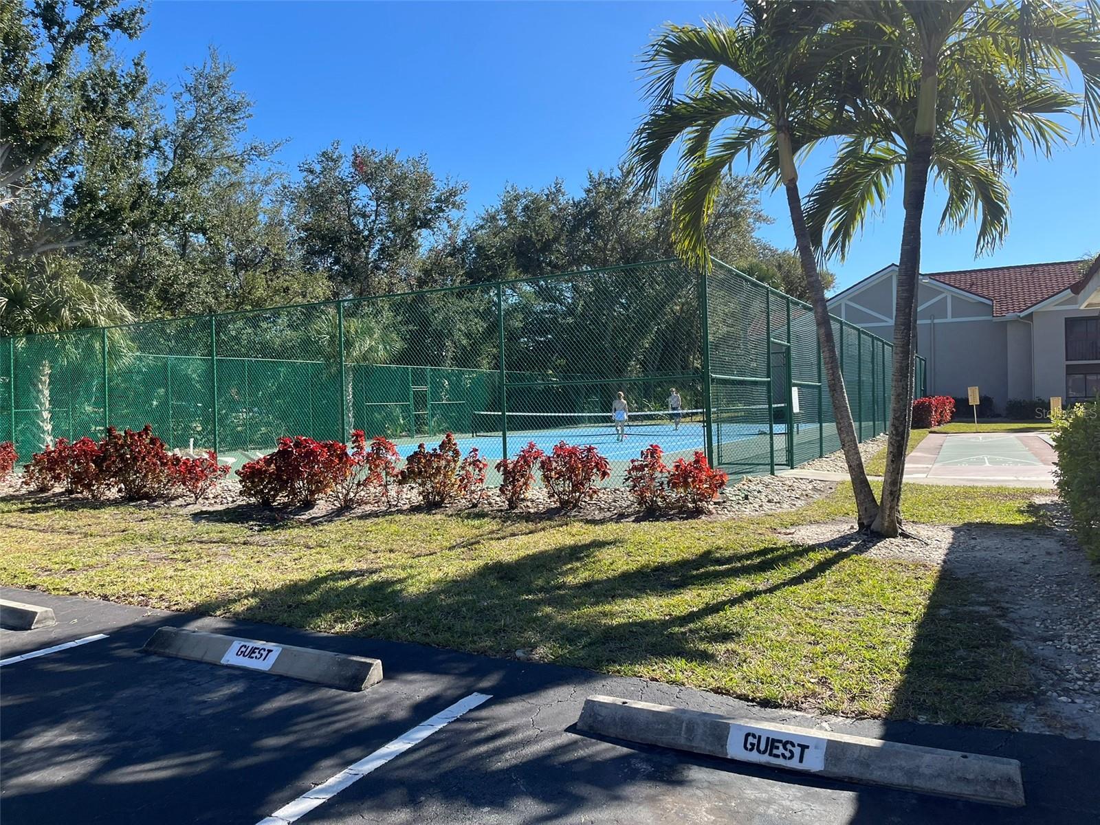 Image 19 of 21 For 9627 Eaton Gardens Lane 103